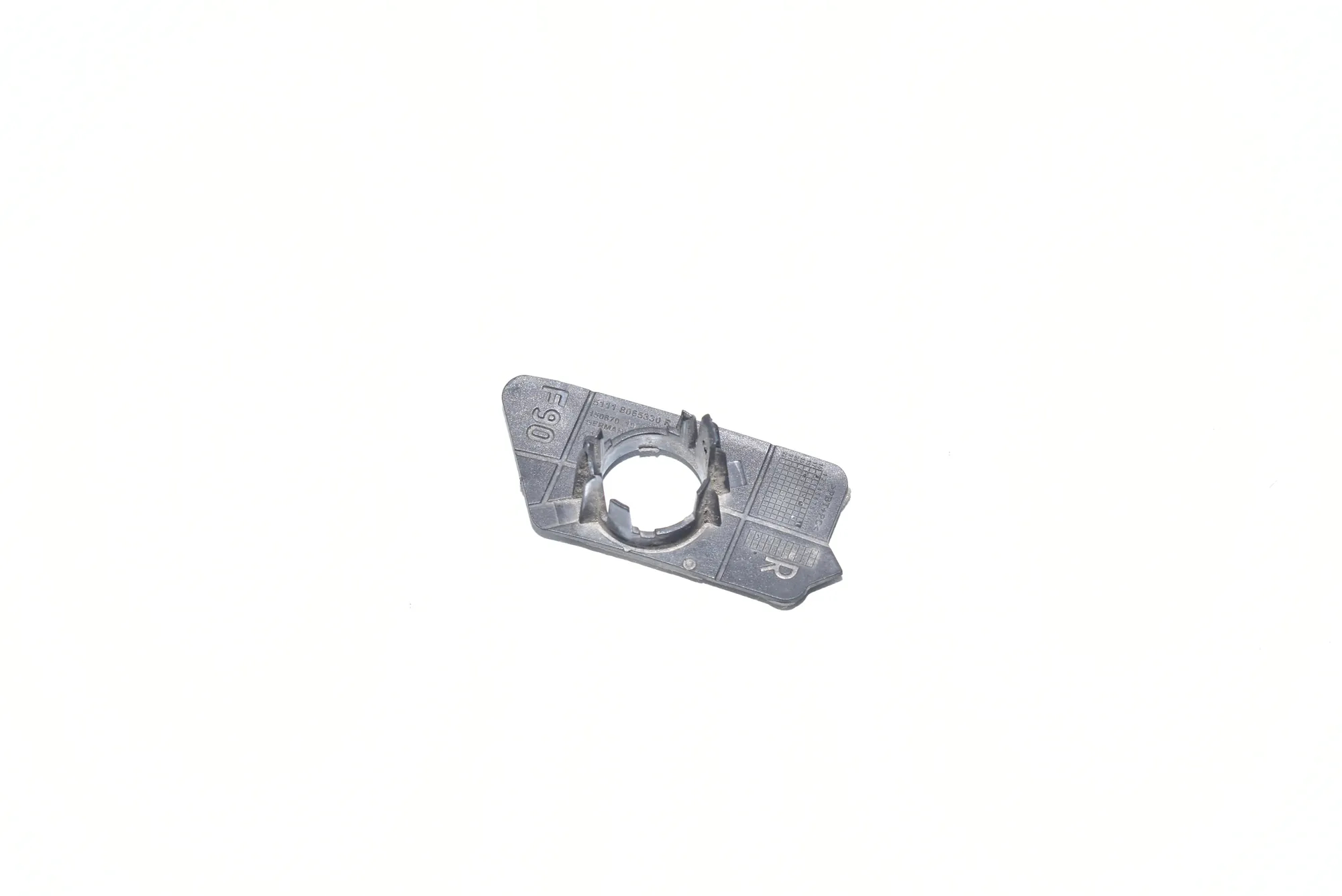 Parking Sensor Holder – OEM 8097381 · BMW F90 BMW F90 (G30, F90) M5 2019