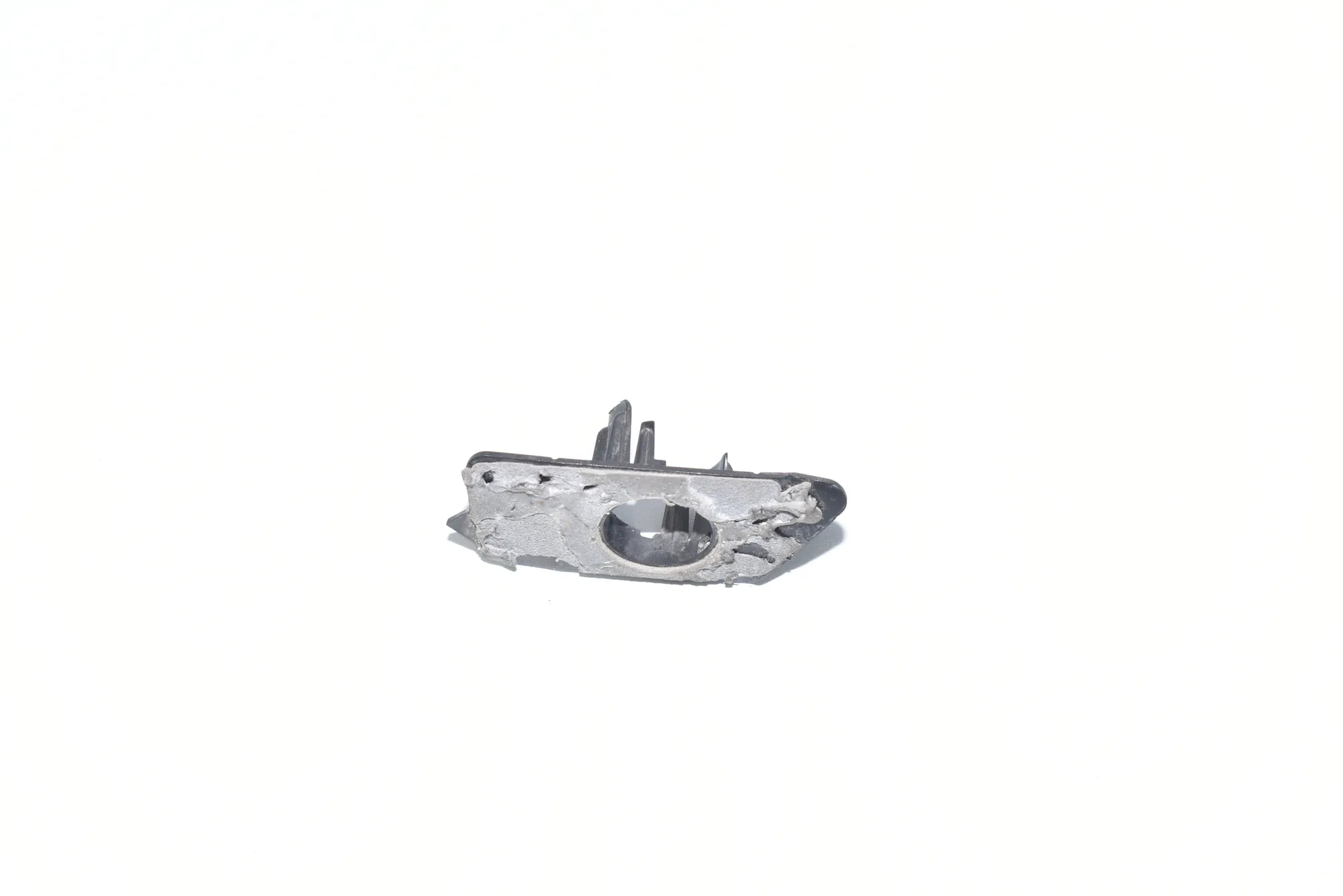 Parking Sensor Holder – OEM 8097381 · BMW F90 BMW F90 (G30, F90) M5 2019 – 3