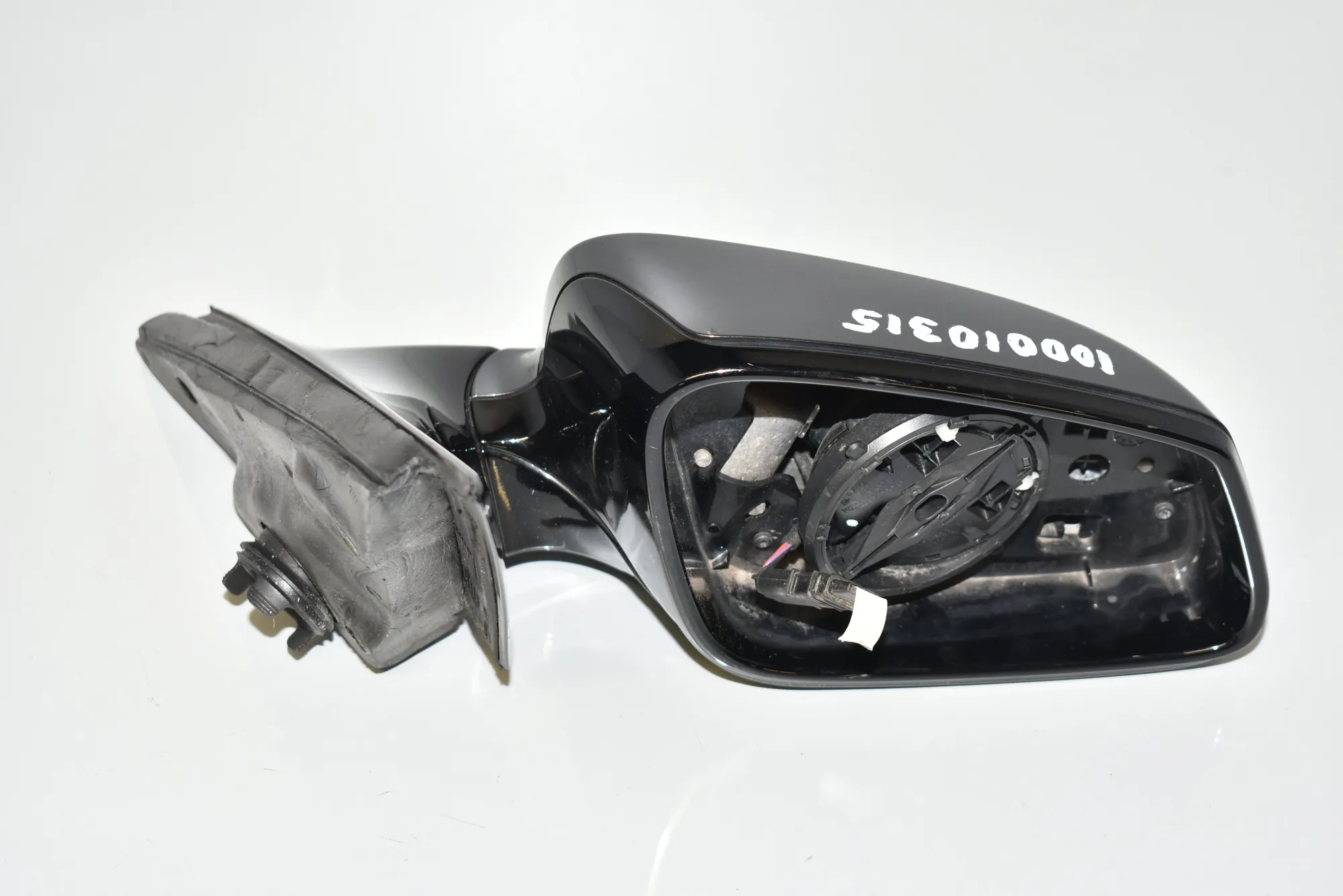 Right Side Wing Mirror – OEM 51167283624 · BMW 5 (F10) 525 d 2010