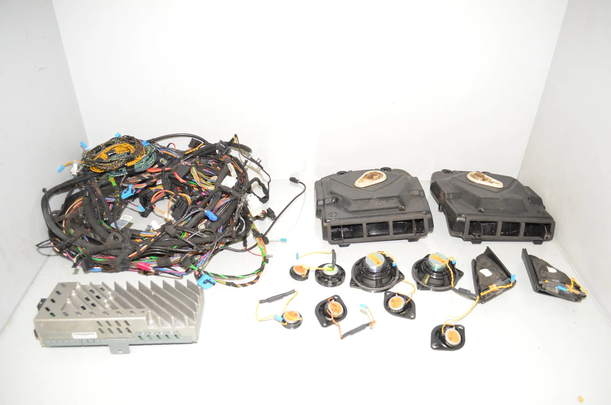 Sound Audio System Set – OEM 9169690 · BMW 5 (F10) 525 d 2010 – 5