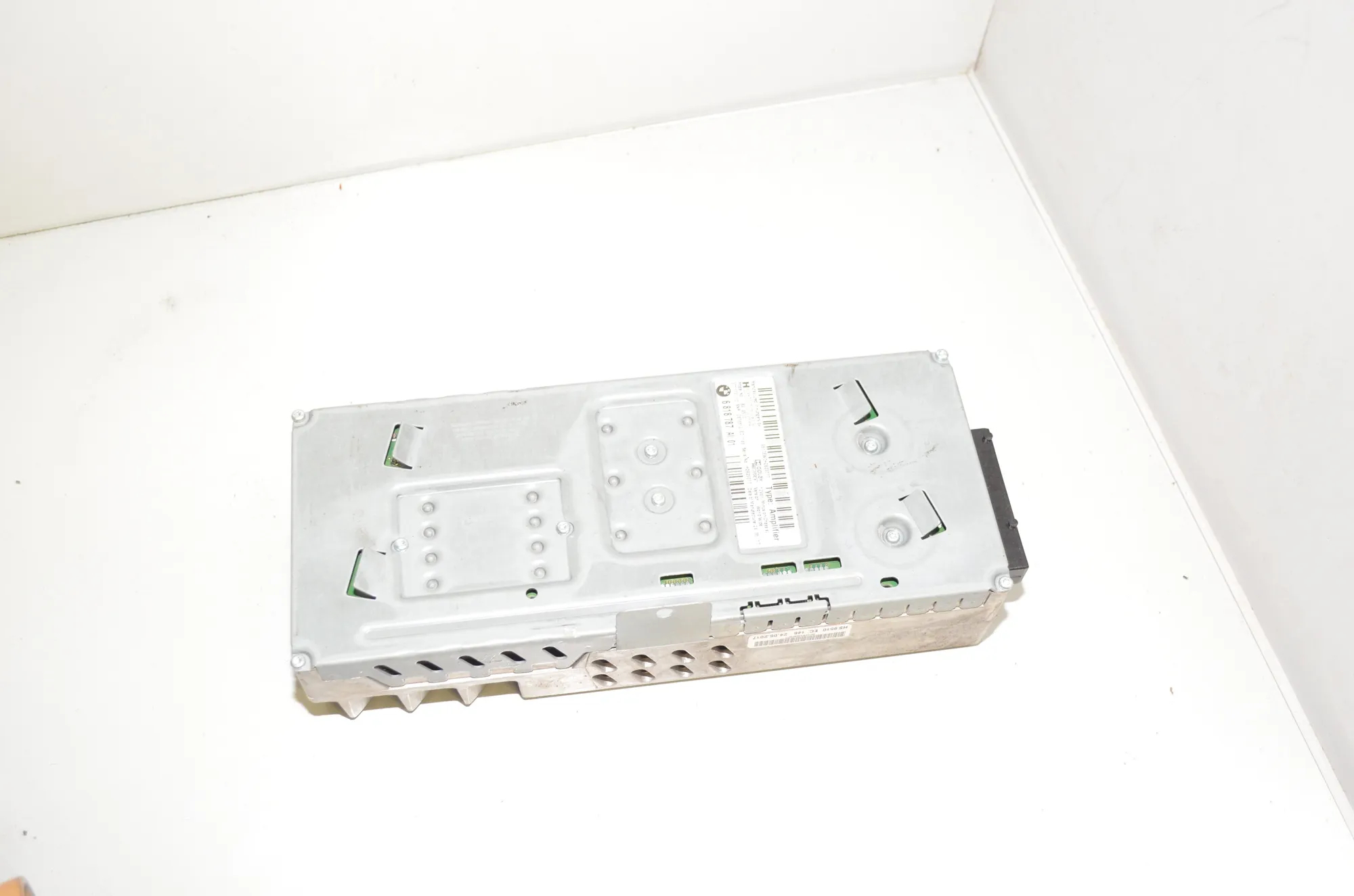 Sound Audio System Set – OEM 9169690 · BMW 5 (F10) 525 d 2010 – 8