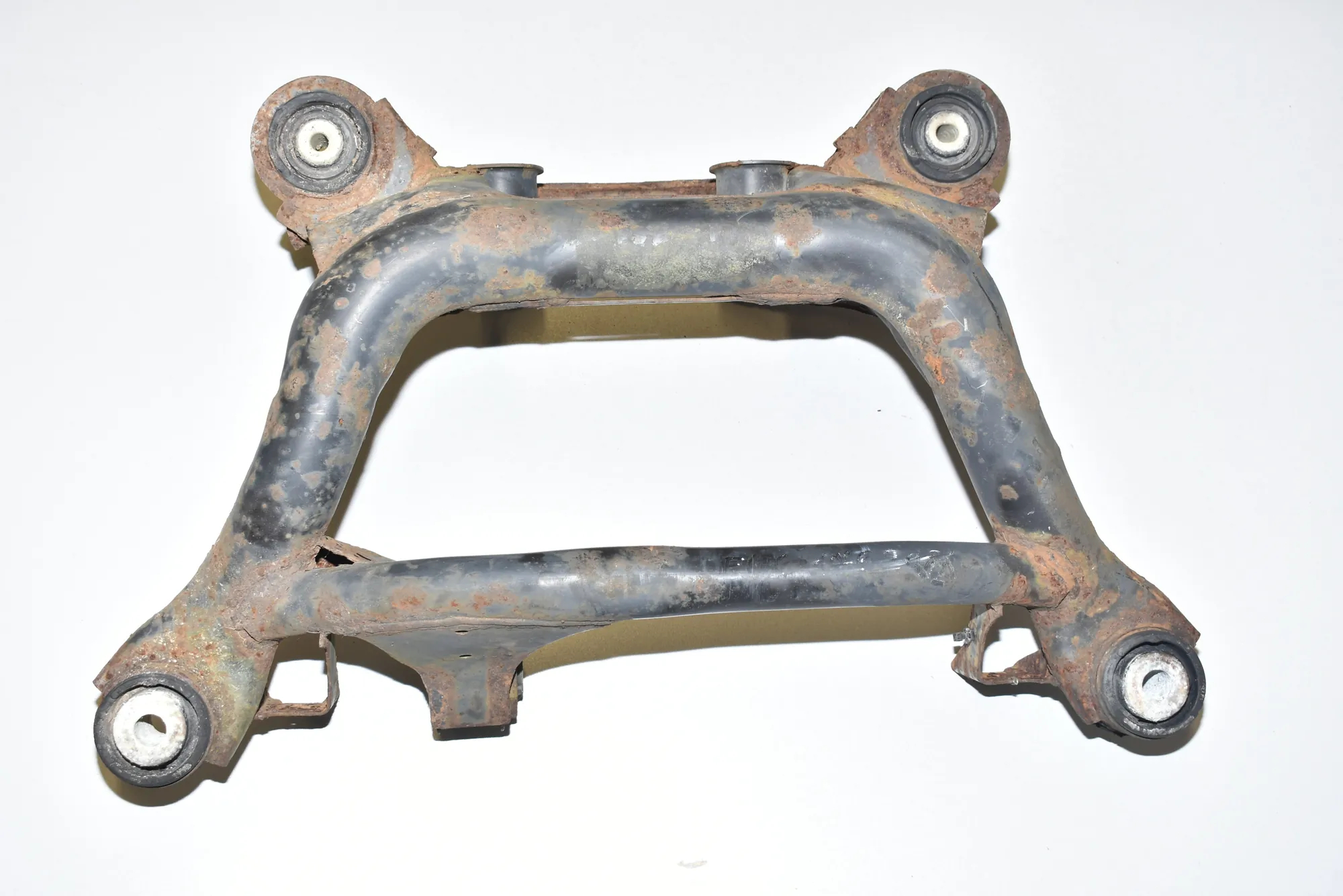 Rear Subframe – OEM 33303452188 · BMW X3 (E83) BMW X3 (E83) 3.0 i xDrive 2005 – 2