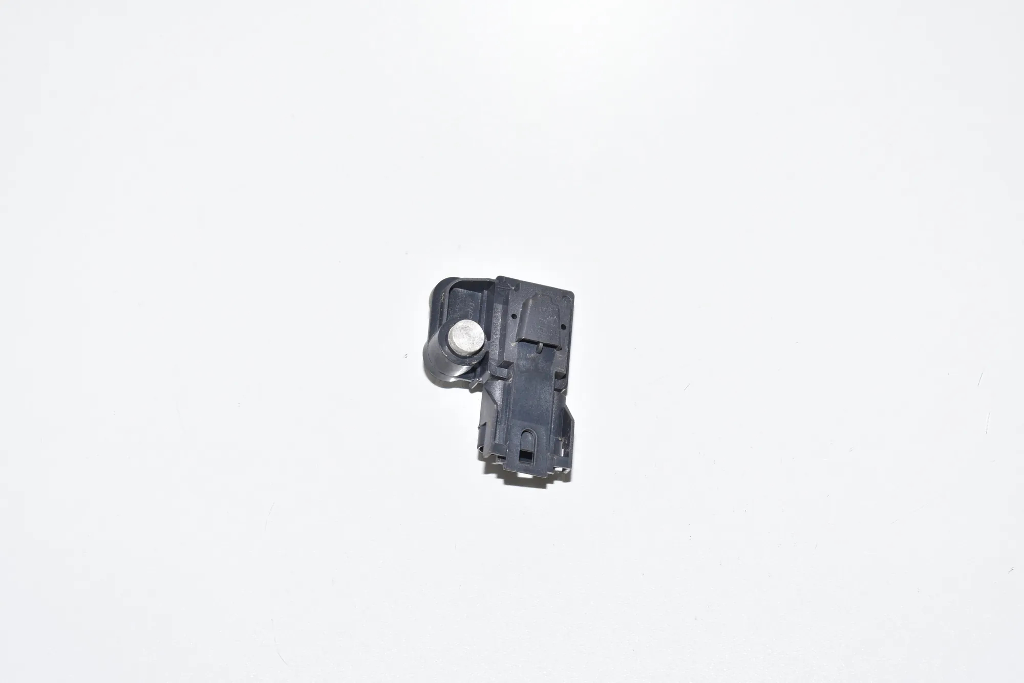 Left Side Impact Sensor – OEM 65779159311 · BMW 5 (F10) 525 d 2010 – 3