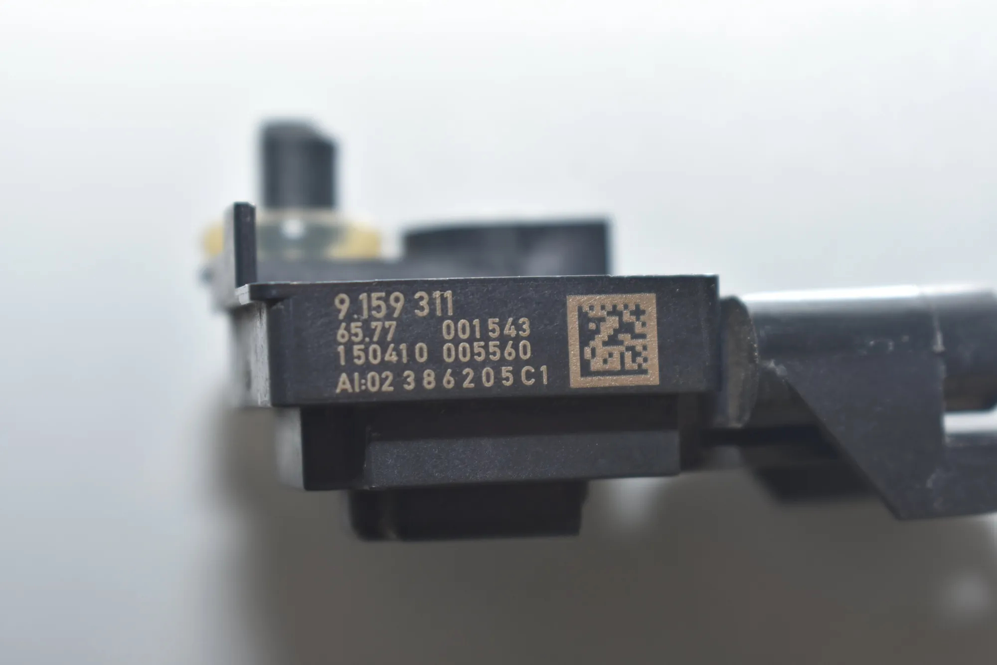 Right Side Impact Sensor – OEM 65779159311 · BMW 5 (F10) 525 d 2010 – 4