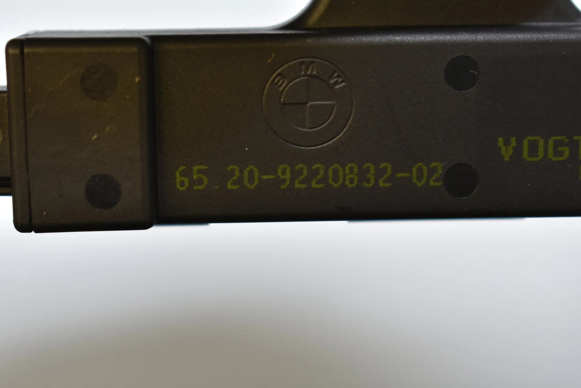 Antenna – OEM 9220832 · BMW 5 (F10) 525 d 2010 – 4