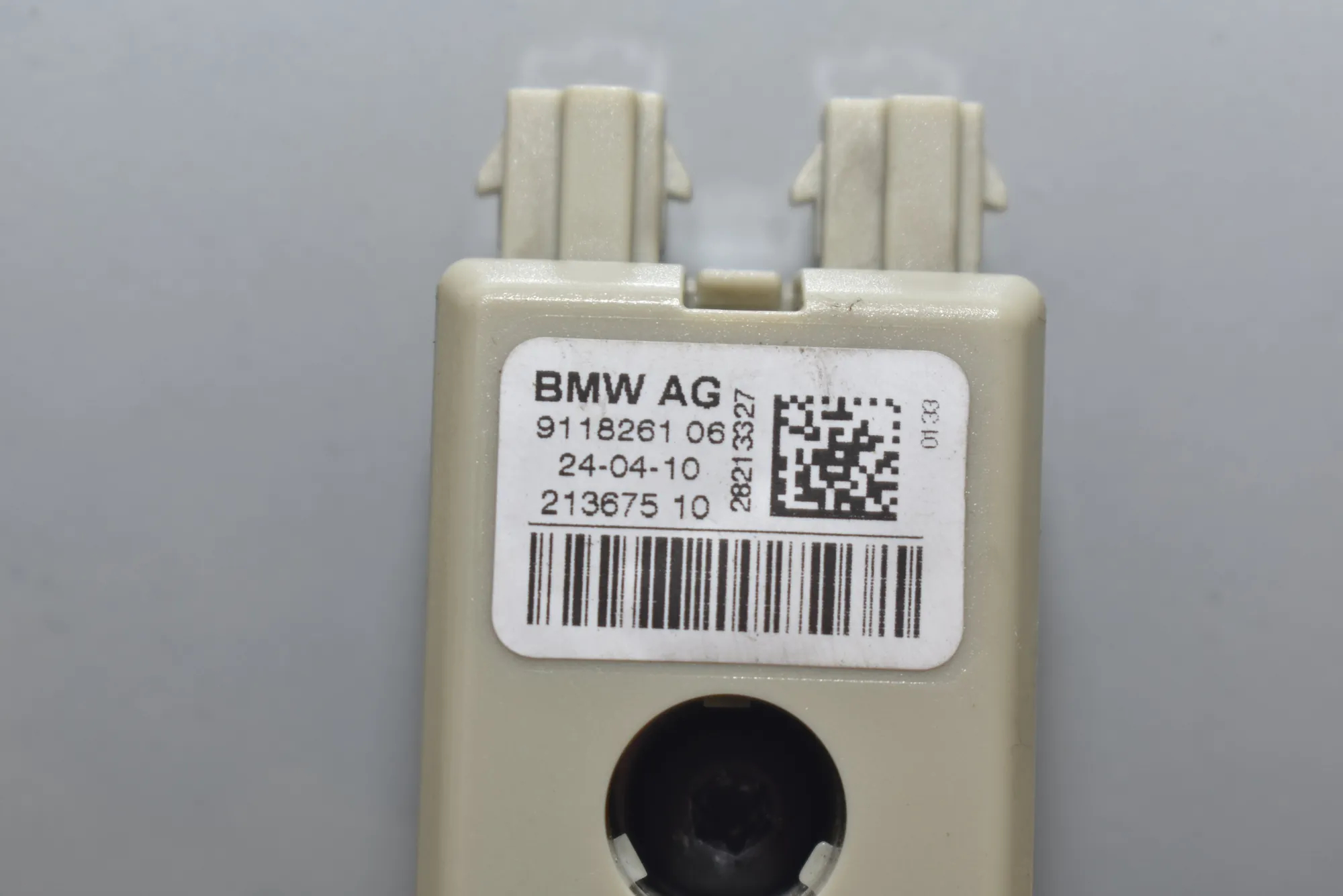 Antenna – OEM 9118261 · BMW 5 (F10) 525 d 2010 – 4