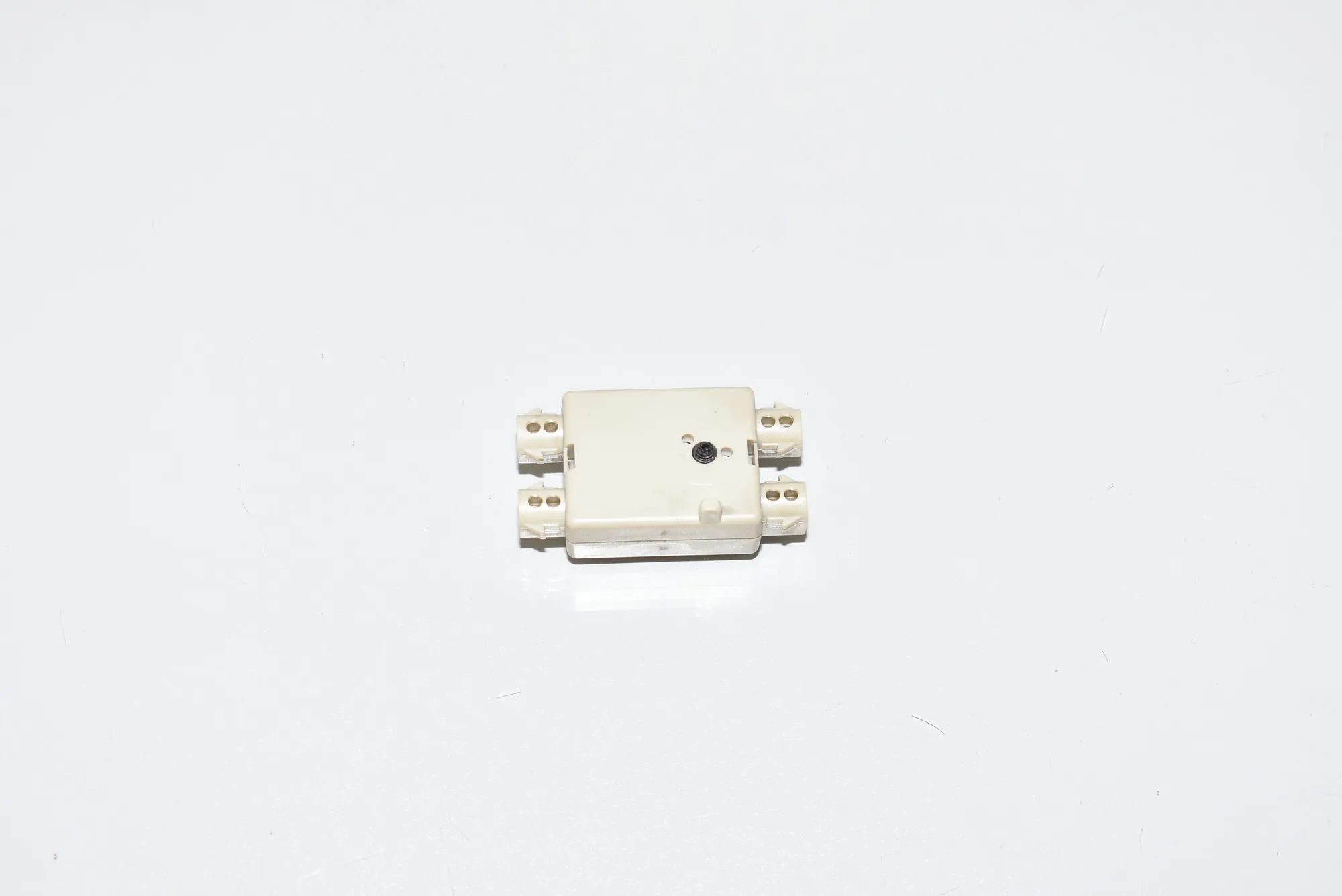 Antenna – OEM 65209118261 · BMW 5 (F10) 525 d 2010 – 3