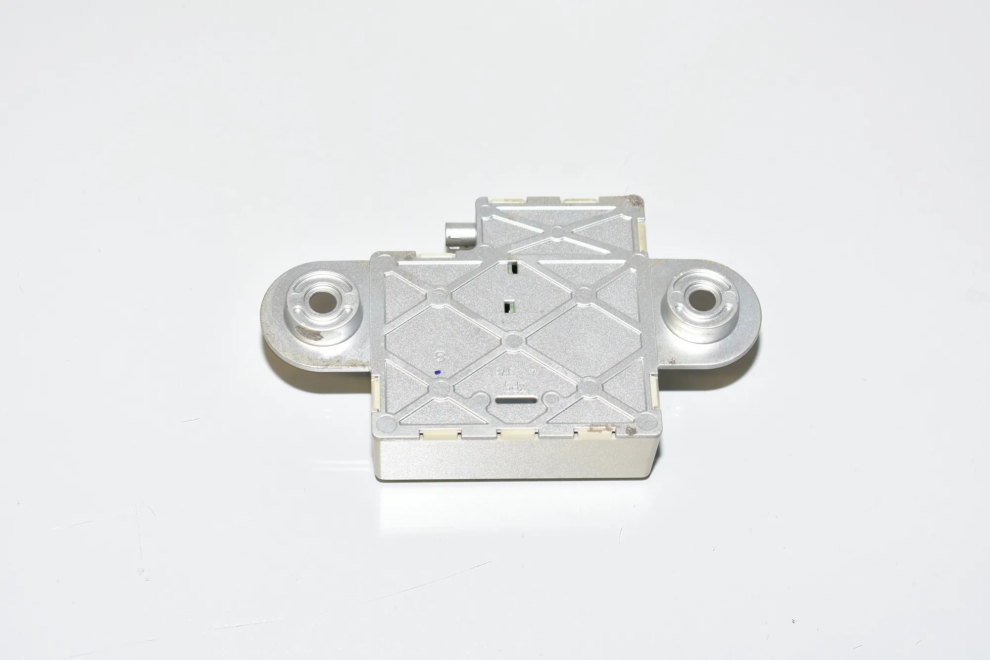 Antenna – OEM 65206935024 · BMW 5 (F10) 525 d 2010 – 3