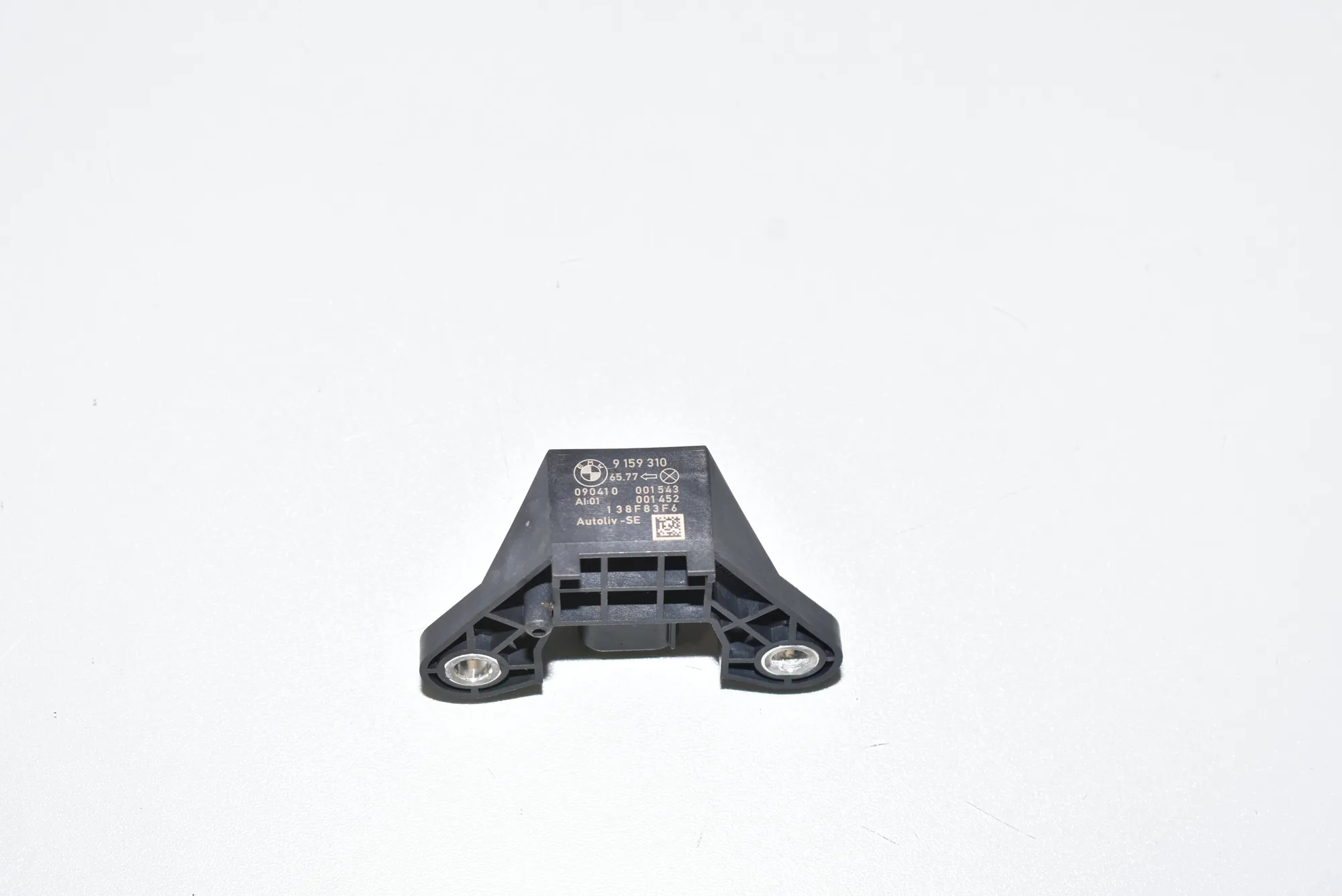 Rear Right Impact Sensor – OEM 65779159310 · BMW 5 (F10) 525 d 2010 – 3