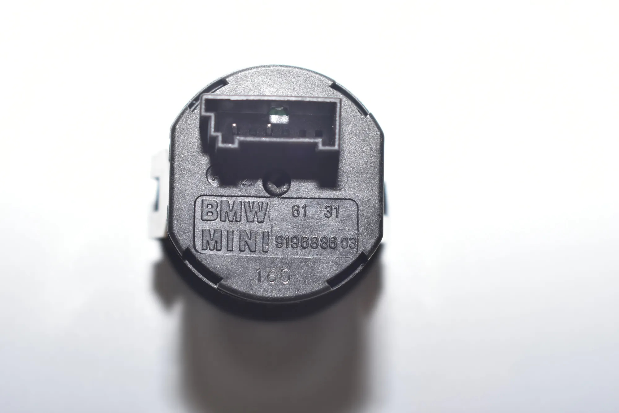 SRS Switch – OEM 9196886 · BMW 5 (F10) 525 d 2010 – 4