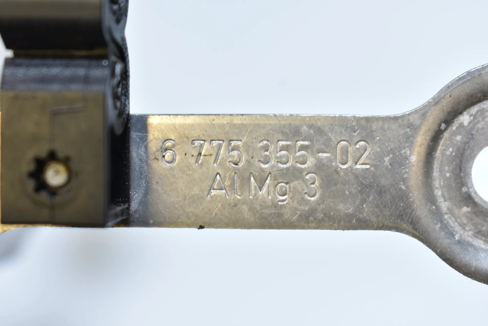 ABS Pump Holder – OEM 6775355 · BMW 5 (F10) 525 d 2010 – 4