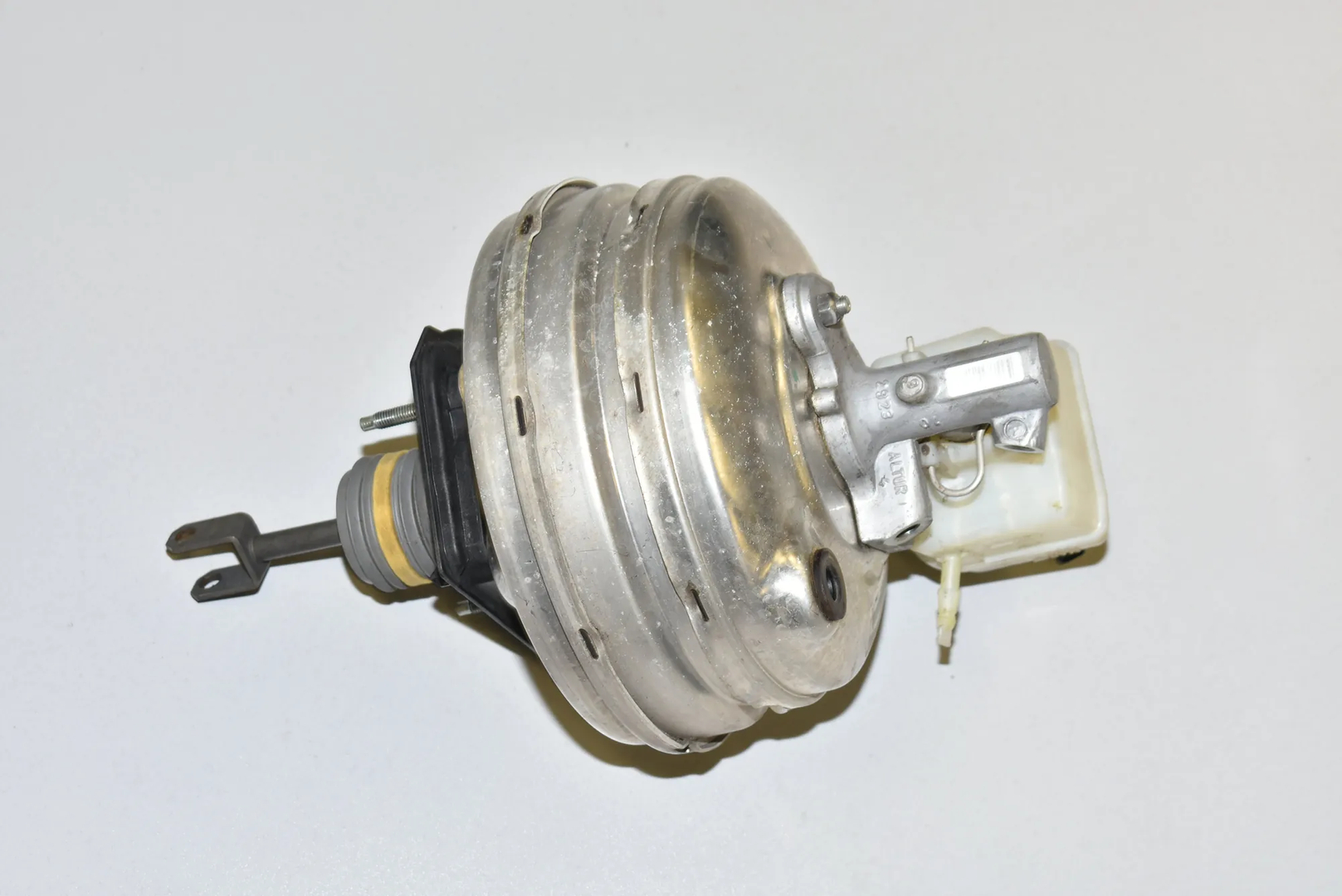 Brake Servo Booster – OEM 34336792956 · BMW 5 (F10) 525 d 2010 – 3