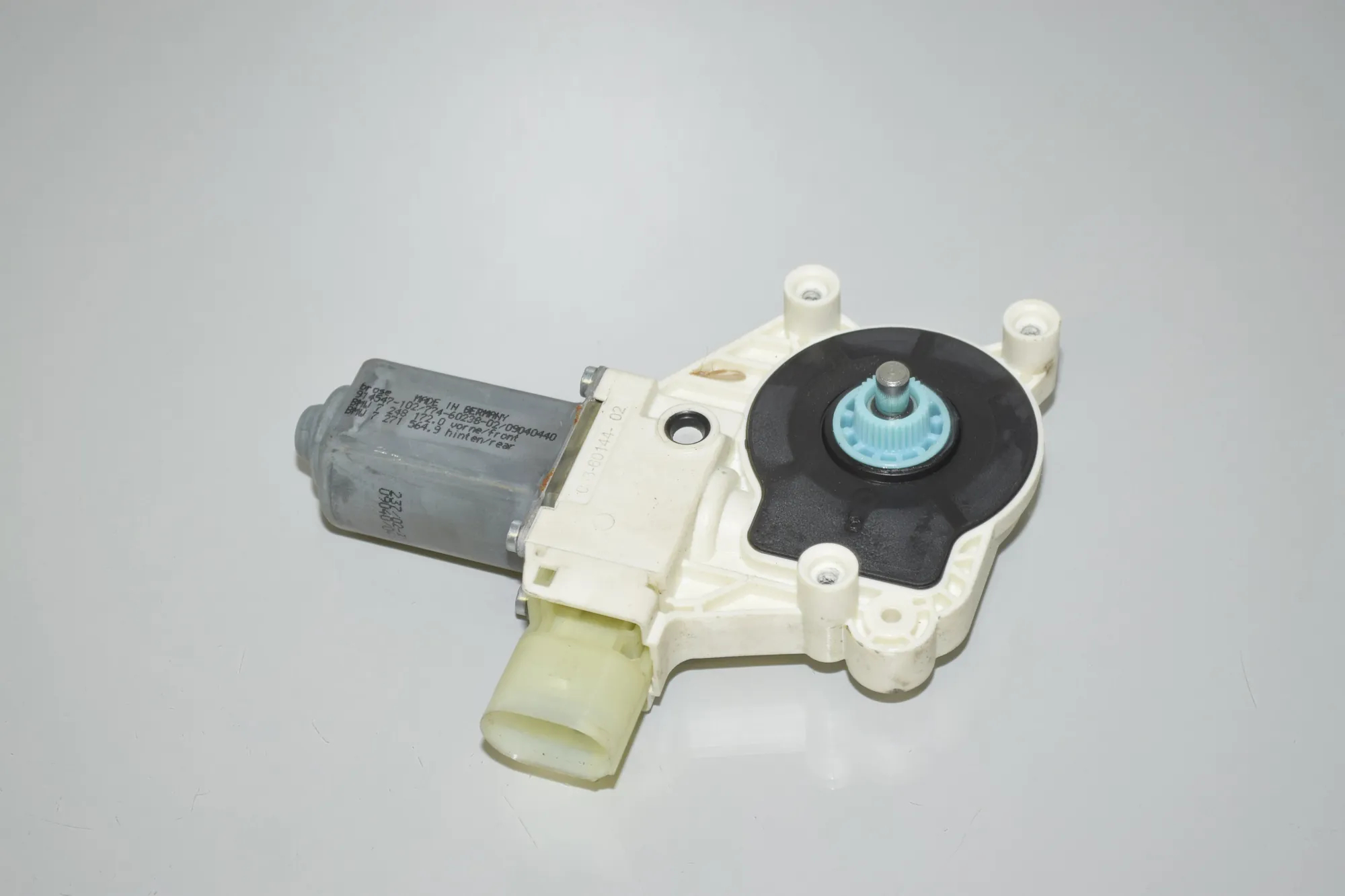Front Right Door Window Control Motor – OEM 7248172 · BMW 5 (F10) 525 d 2010 – 3
