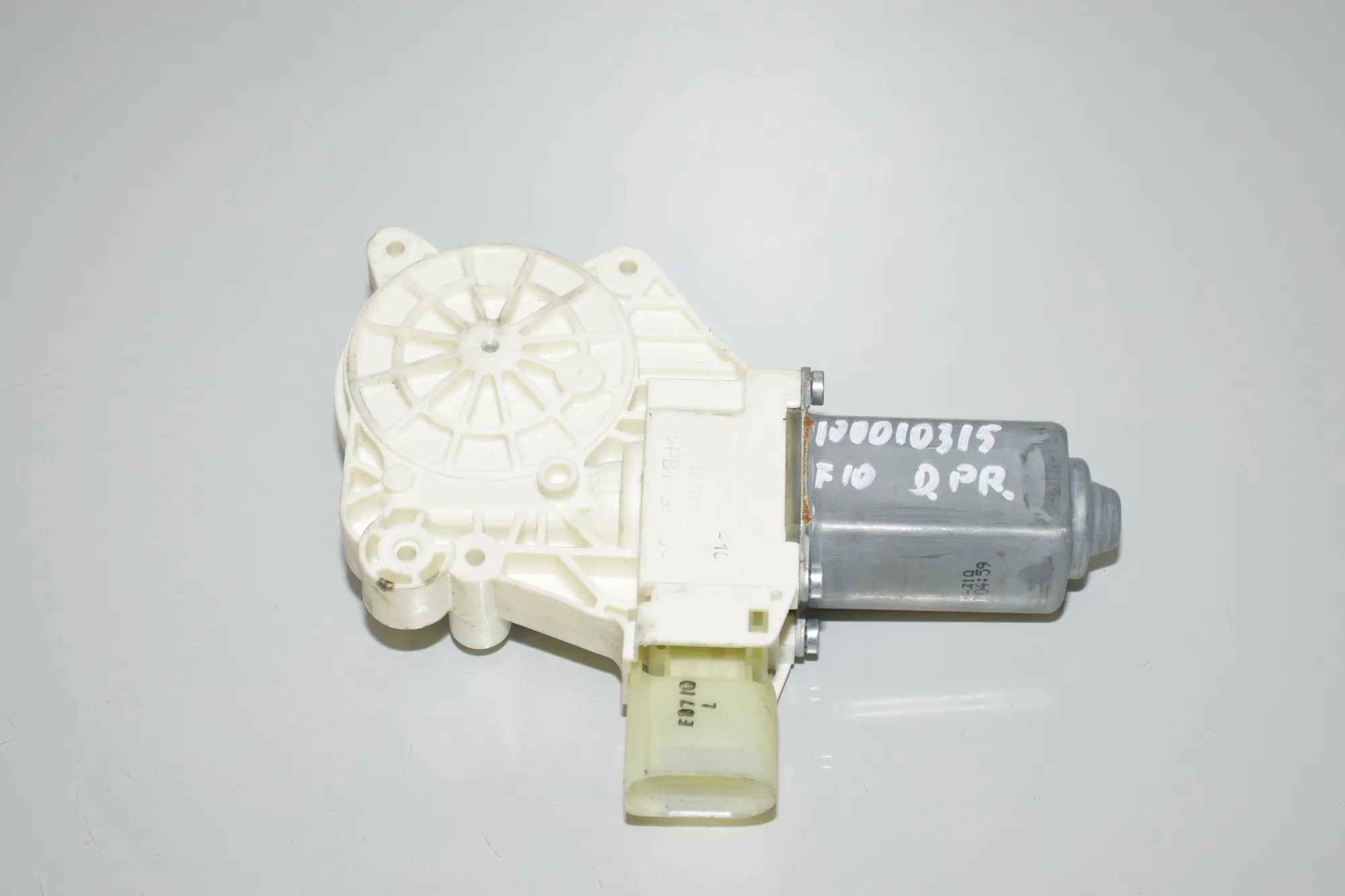 Front Right Door Window Control Motor – OEM 7248172 · BMW 5 (F10) 525 d 2010