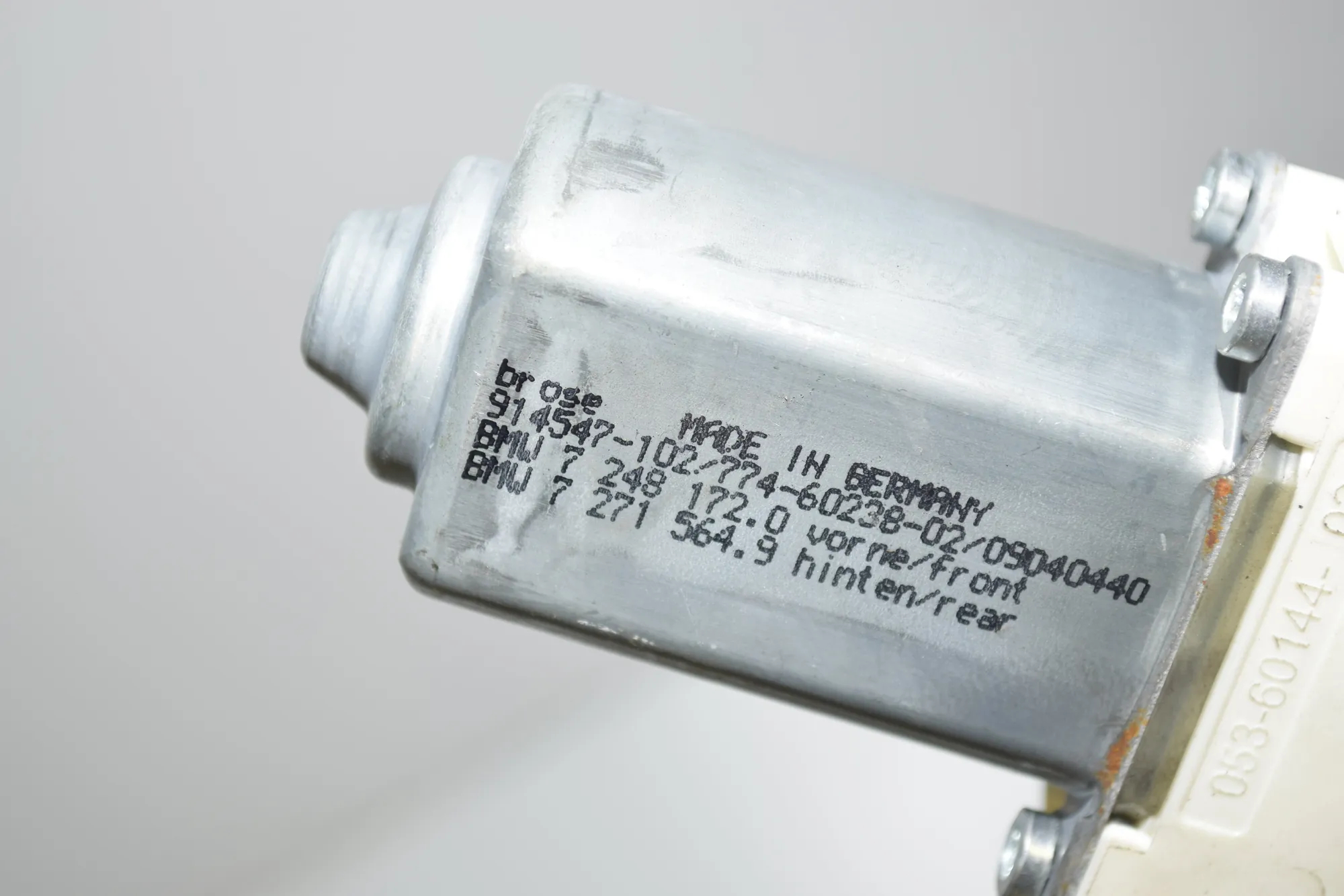 Front Right Door Window Control Motor – OEM 7248172 · BMW 5 (F10) 525 d 2010 – 6