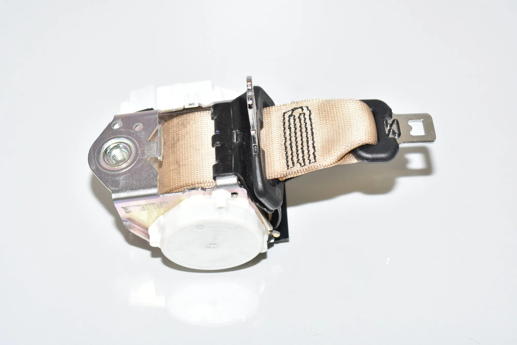 Rear Middle Seatbelt – OEM 72117247668 · BMW 5 (F10) 525 d 2010 – 2