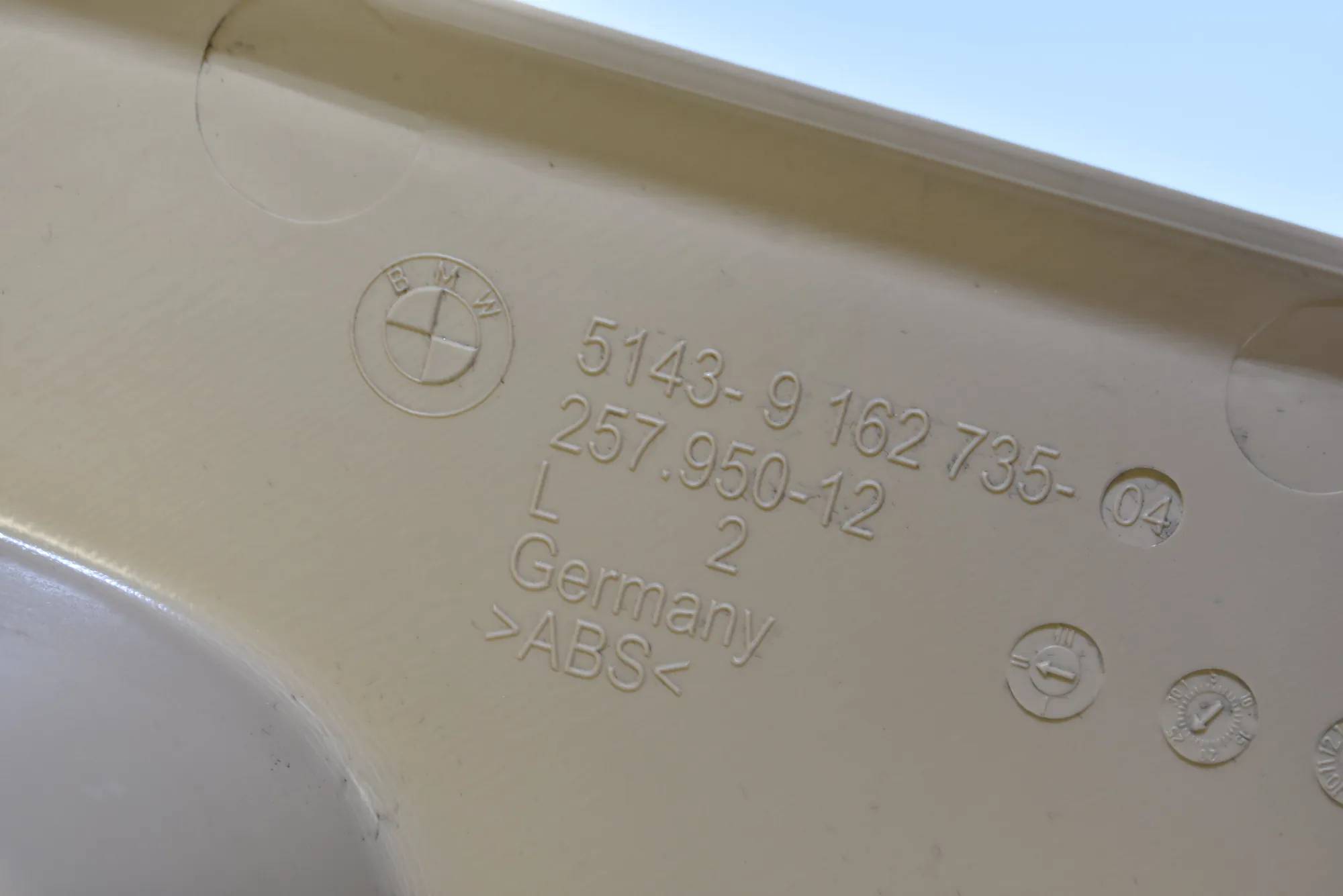 Other Interior Parts – OEM 9162735 · BMW 5 (F10) 525 d 2010 – 4