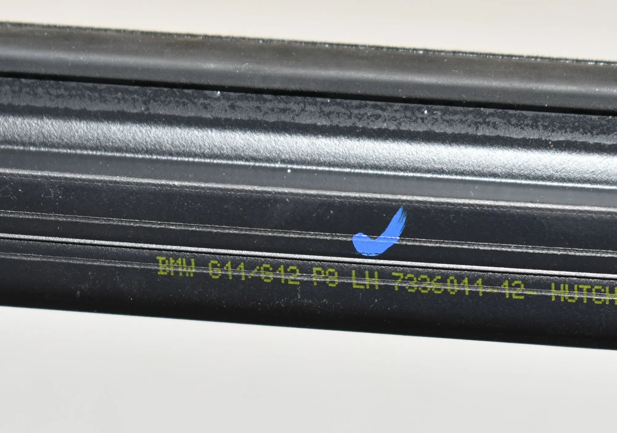 Front Left Door Window Strip – OEM 7380534 · BMW 7 (G11, G12) BMW 7 (G11, G12) 740 d, Ld xDrive 2015 – 9