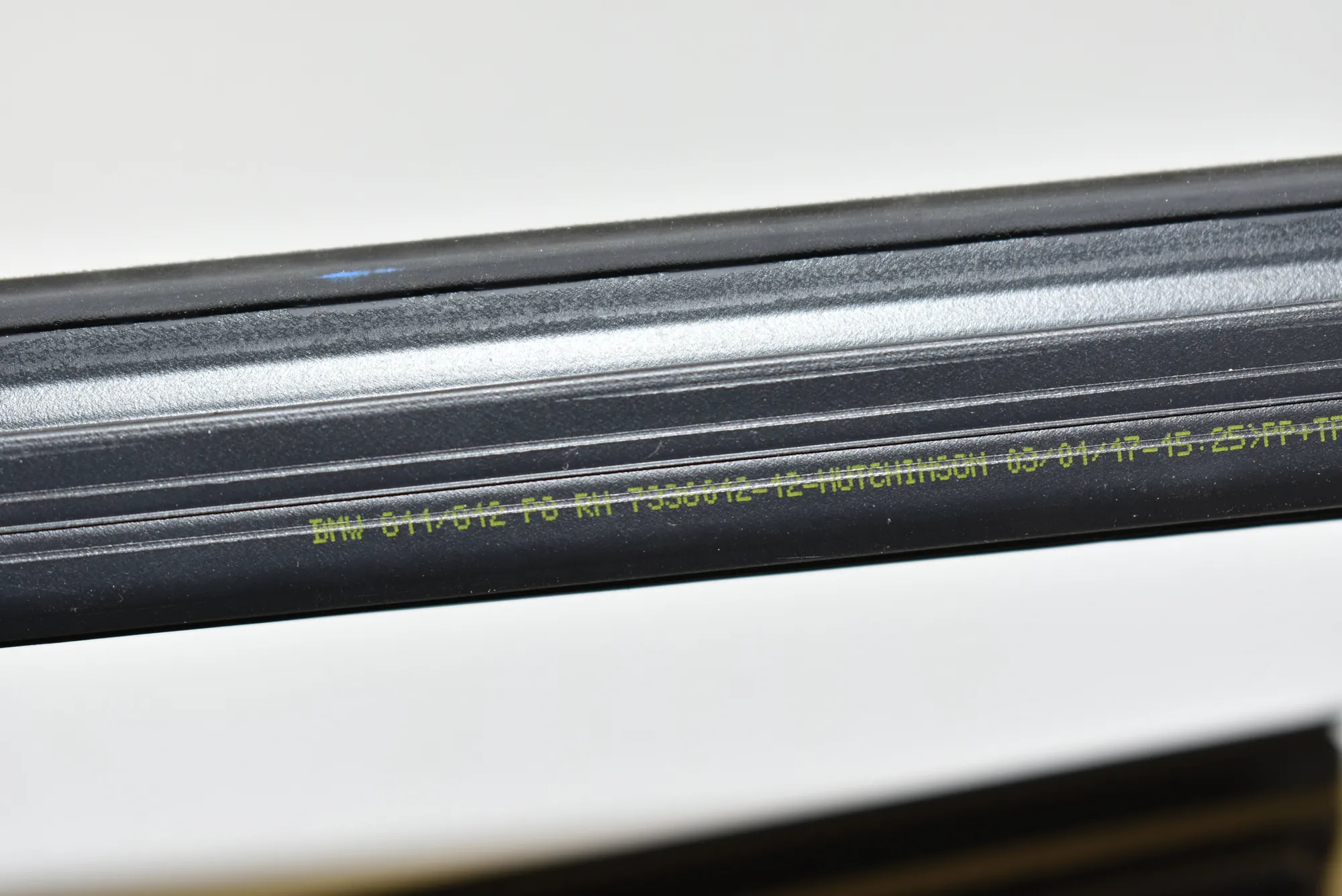 Front Left Door Window Strip – OEM 7380534 · BMW 7 (G11, G12) BMW 7 (G11, G12) 740 d, Ld xDrive 2015 – 8