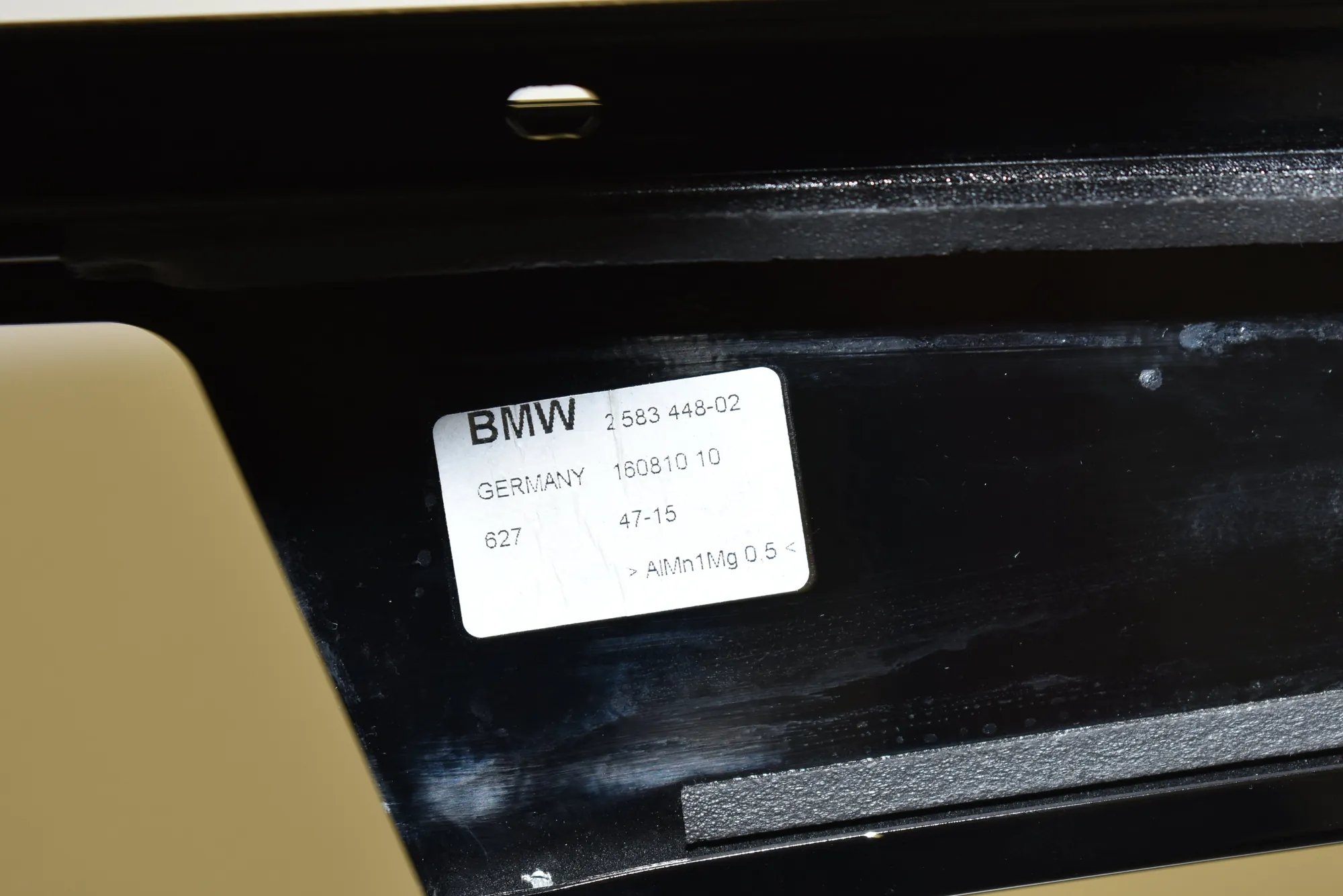 Front Right Door Top Strip – OEM 51332583448 · BMW 7 (G11, G12) BMW 7 (G11, G12) 740 d, Ld xDrive 2015 – 5