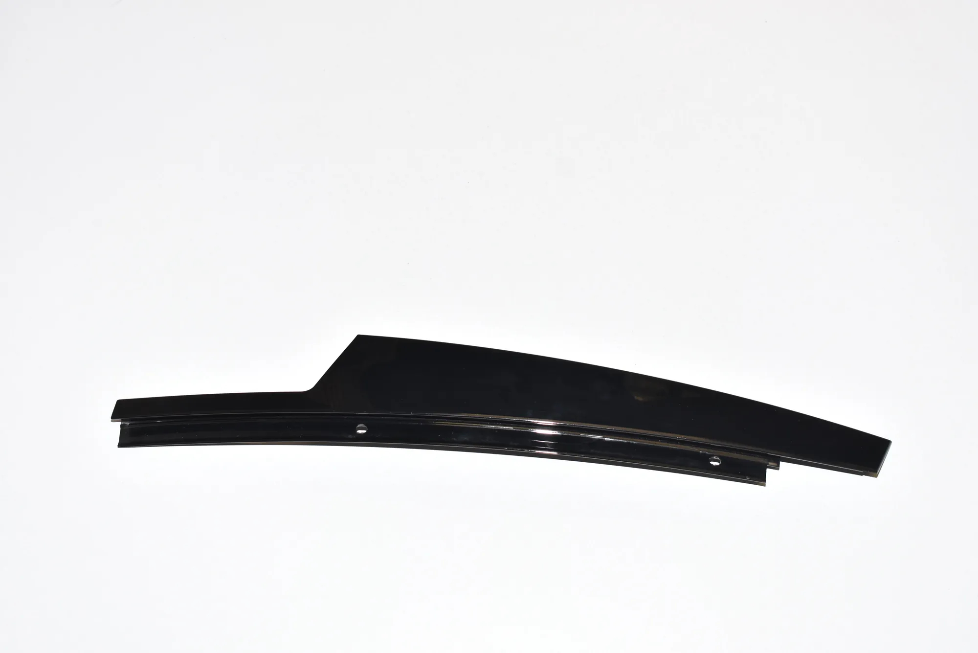 Front Right Door Top Strip – OEM 51332583448 · BMW 7 (G11, G12) BMW 7 (G11, G12) 740 d, Ld xDrive 2015 – 2