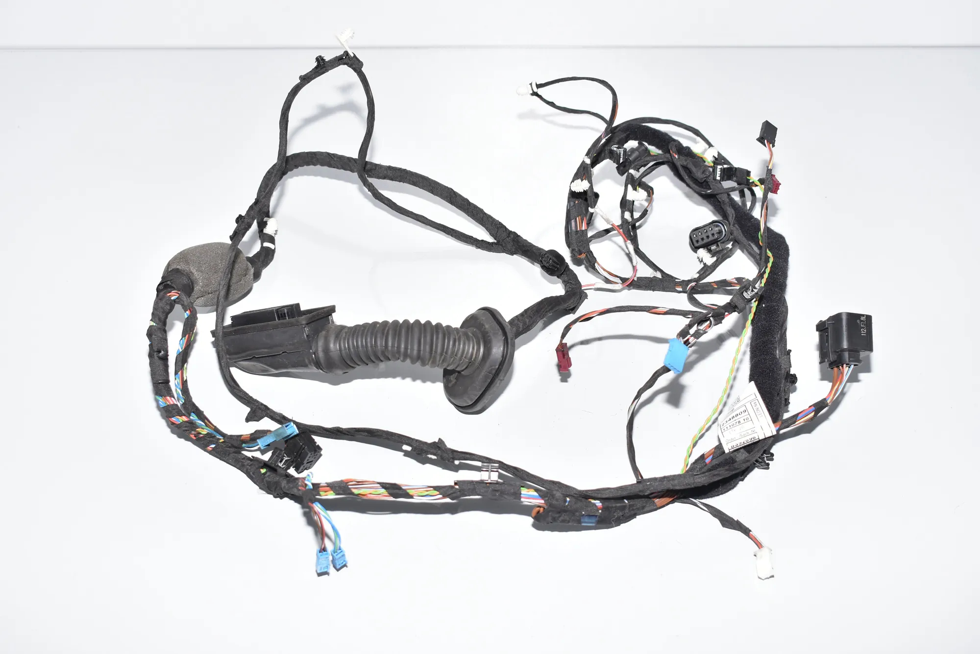 Front Right Door Wiring – OEM BS92696 · BMW F90 (2017 - -) (G30, F90) M5 2019 – 3