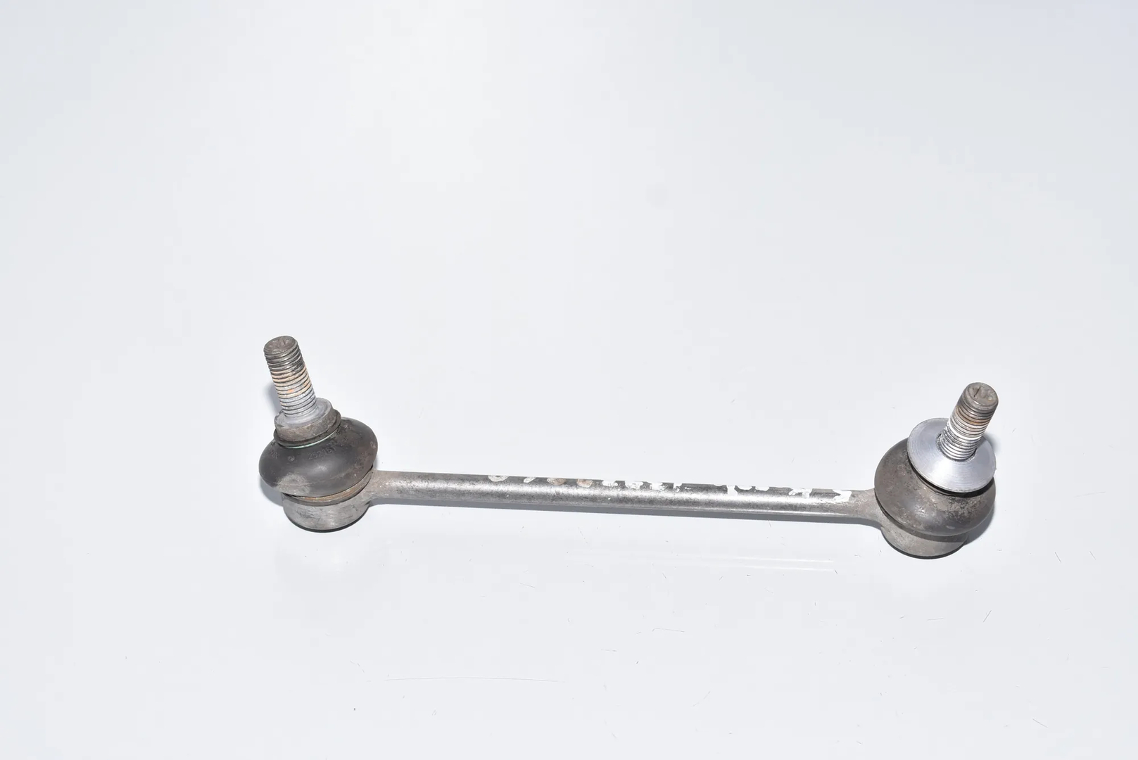 Rear Left Stabilizer Link – OEM 33556786429 · BMW 5 Touring (F11) 520 d 2010 – 4