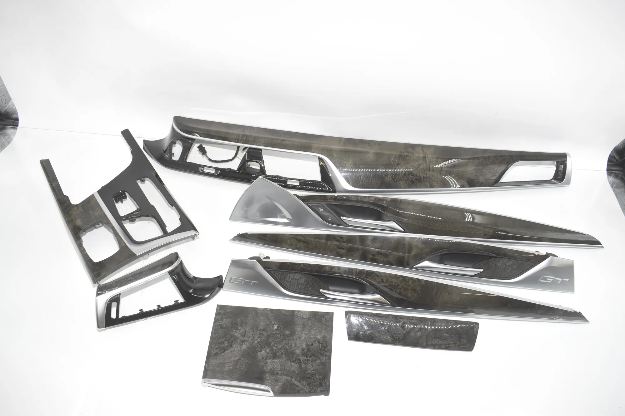 Interior Trim Strips Kit – OEM 9391281 · BMW 6 Gran Turismo (G32) (2017 - -) 640 i 2018 – 5