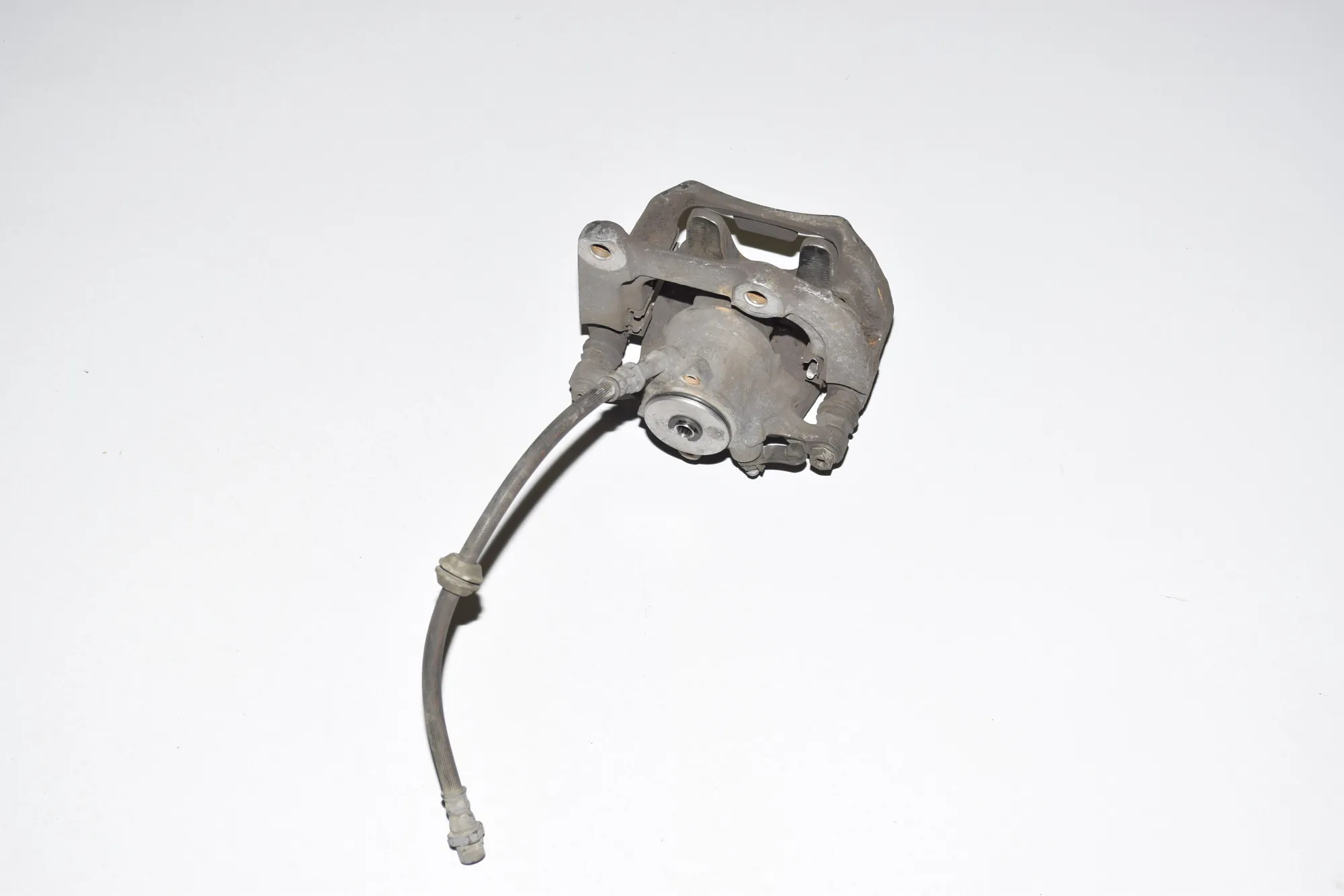 Rear Left Brake Caliper – OEM 34216870572 · BMW 6 Gran Turismo (G32) (2017 - -) 640 i 2018 – 3