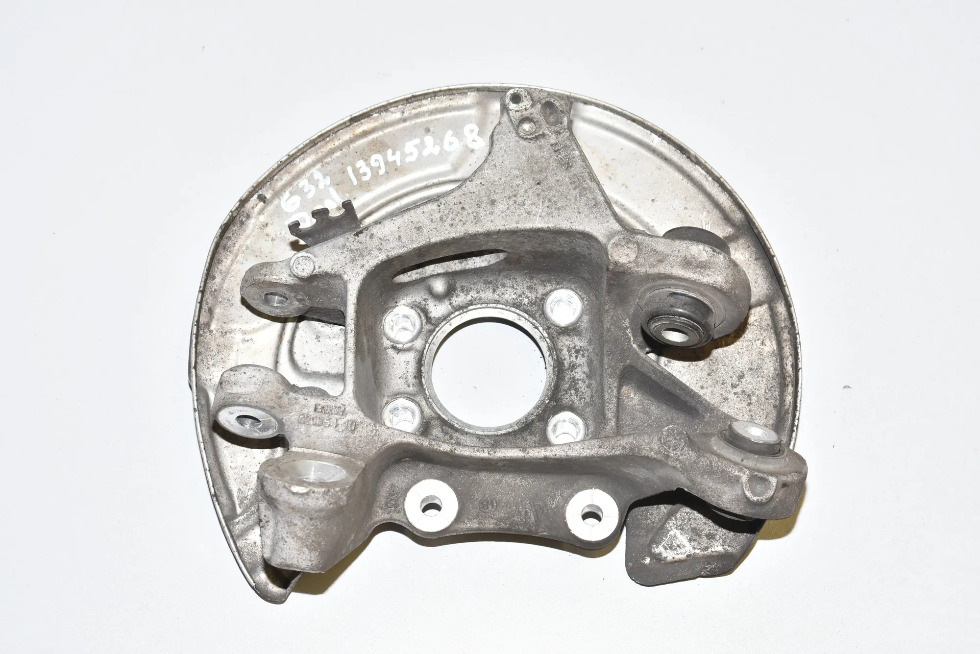 Rear Right Wheel Hub – OEM 6867270 · BMW 6 Gran Turismo (G32) (2017 - -) 640 i 2018 – 4