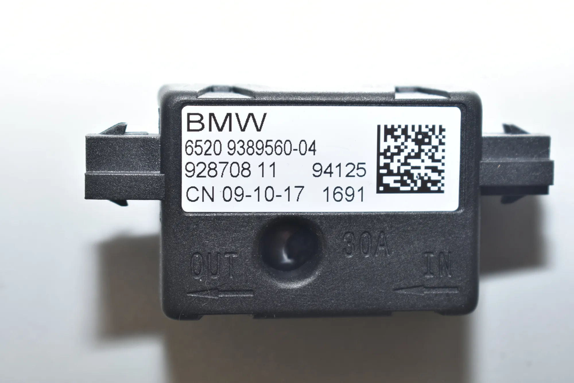 Antenna Amplifier – OEM 9389560 · BMW 6 Gran Turismo (G32) (2017 - -) 640 i 2018 – 4