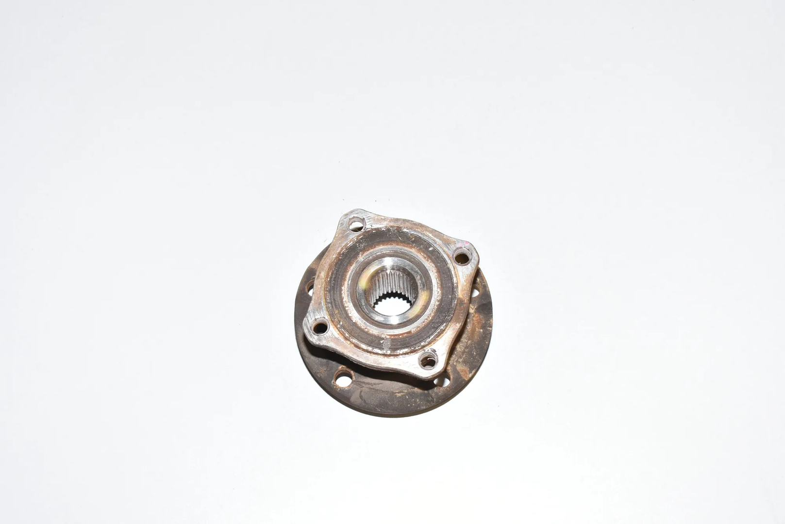 Rear Left Wheel Bearing – OEM 6867806 · BMW 5 Touring (F11) 520 d 2010 – 3