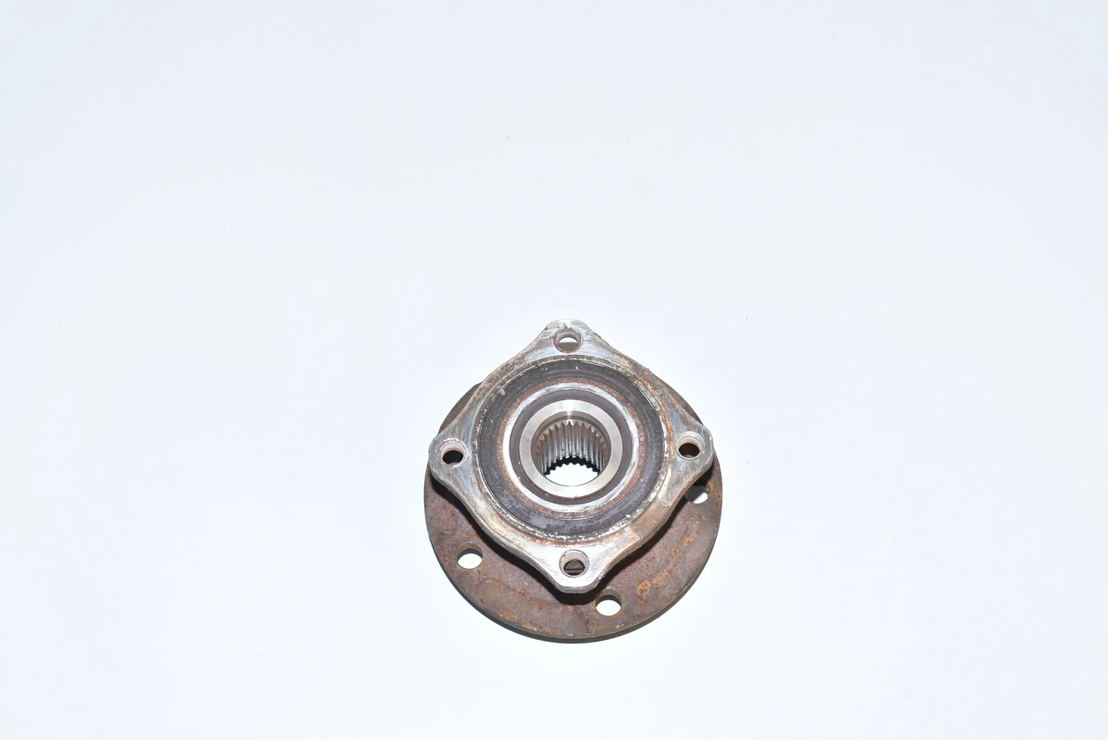 Rear Left Wheel Bearing – OEM 33006867806 · BMW 5 Gran Turismo (F07) 530 d 2010 – 3