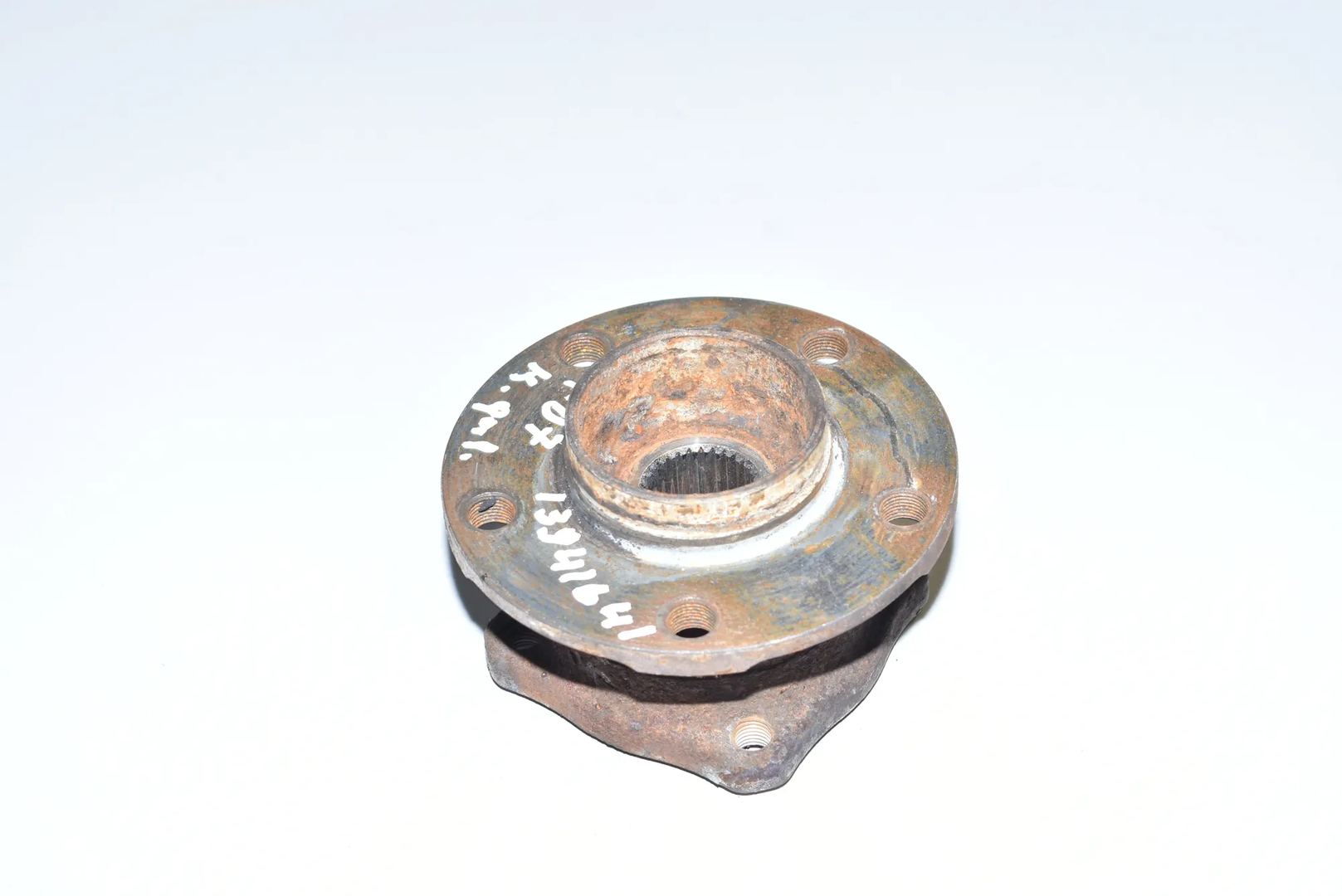 Rear Left Wheel Bearing – OEM 33006867806 · BMW 5 Gran Turismo (F07) 530 d 2010