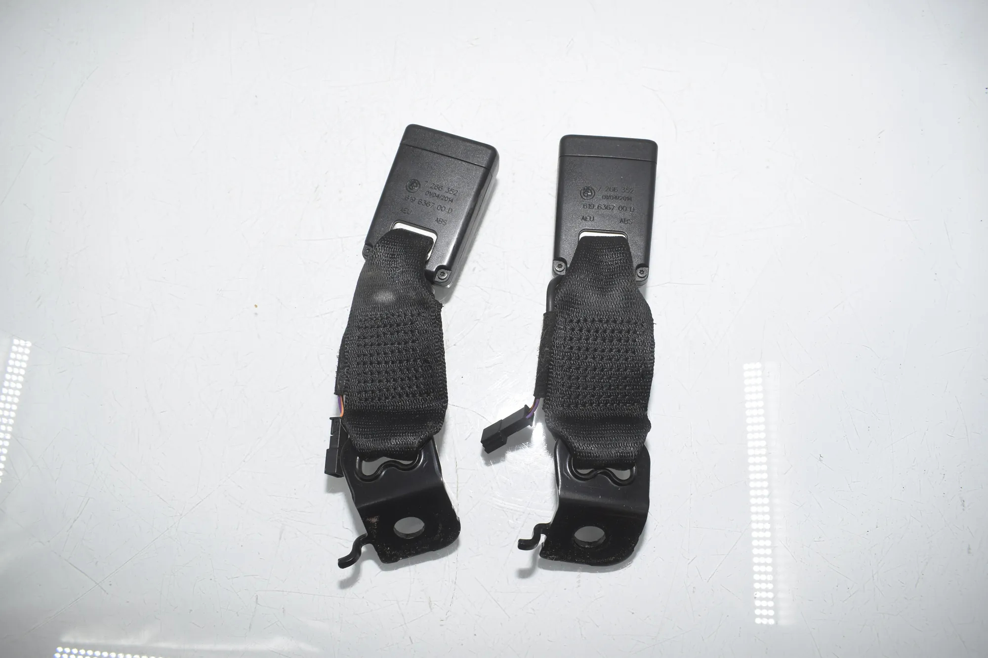 Rear Left Seat Buckle – OEM 7266352 · BMW 4 Coupe (F32, F82) 430 d xDrive 2014 – 2