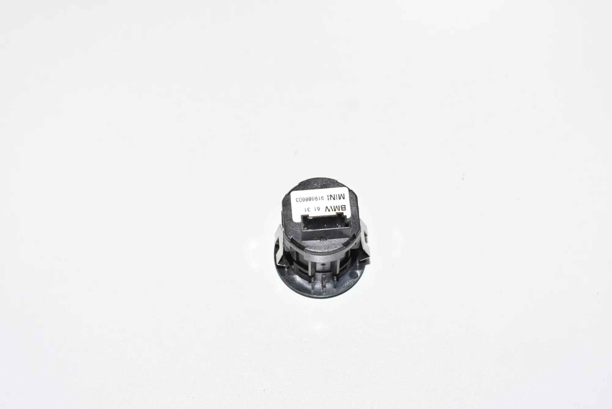 SRS Switch – OEM 61319196886 · BMW 5 Gran Turismo (F07) 530 d 2010 – 3