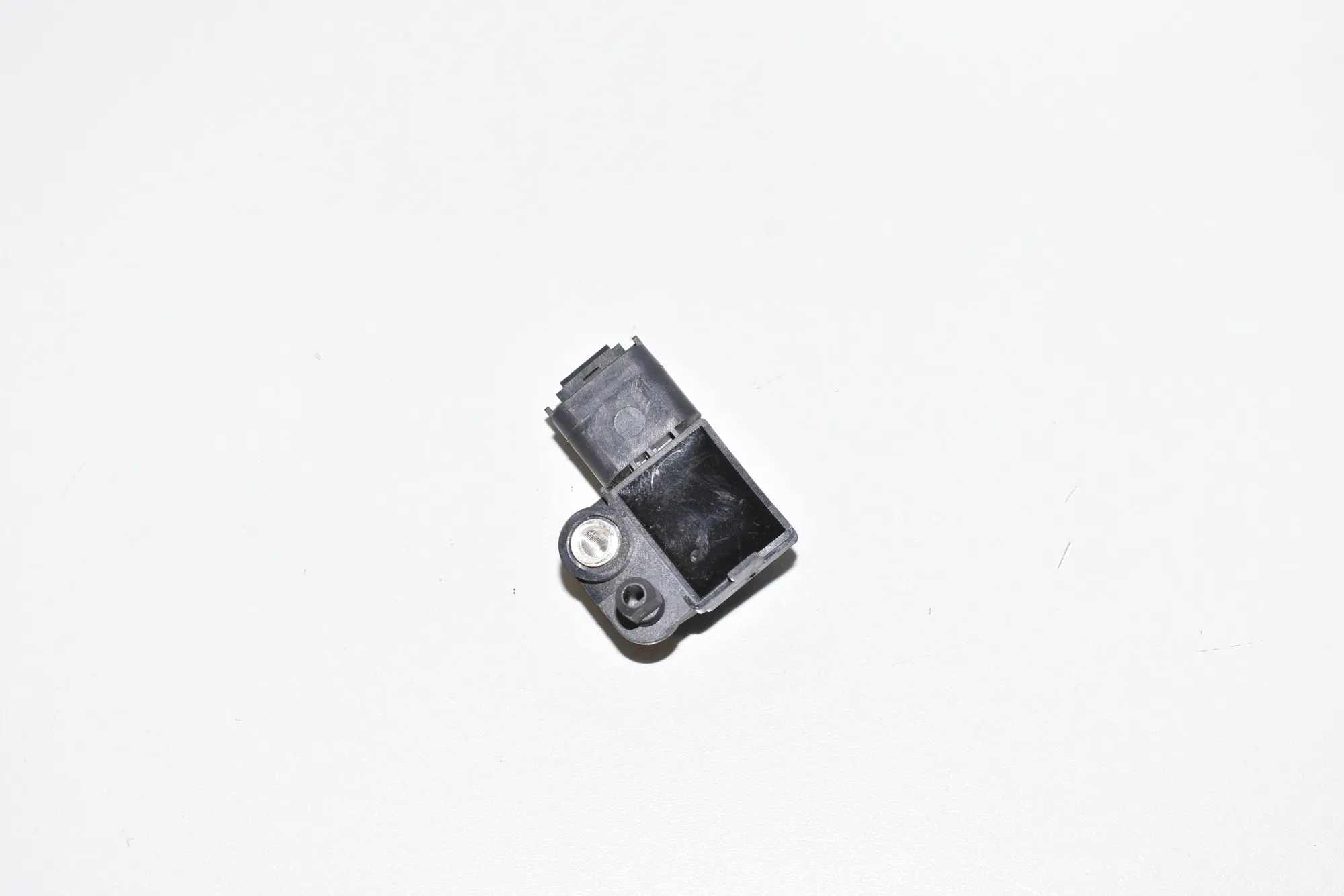Right Side Impact Sensor – OEM 65779159311 · BMW 5 Gran Turismo (F07) 530 d 2010 – 3