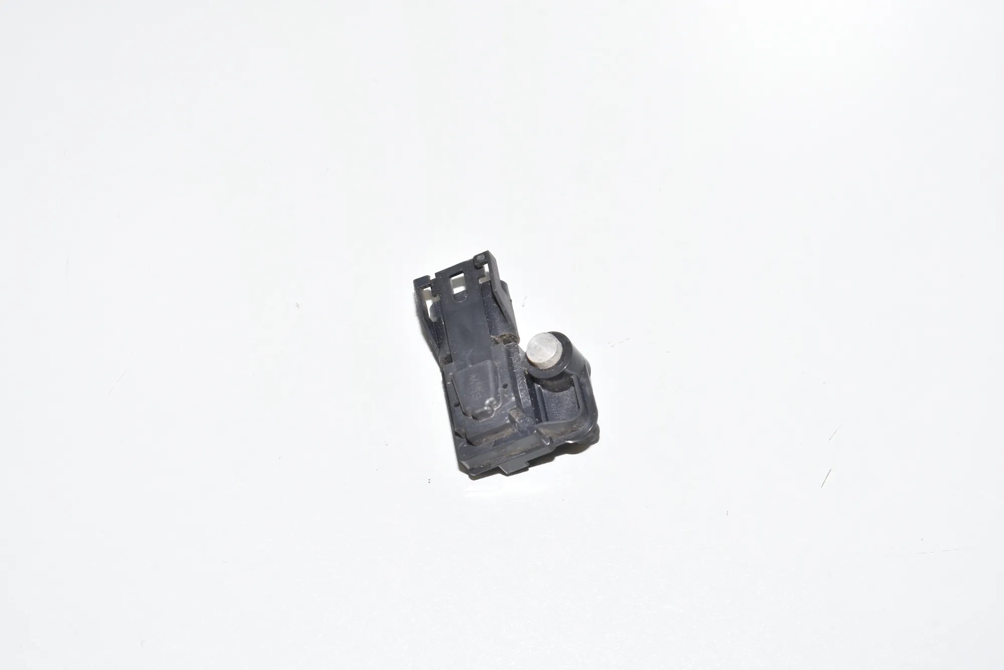 Right Side Impact Sensor – OEM 65779159311 · BMW 5 Gran Turismo (F07) 530 d 2010 – 2