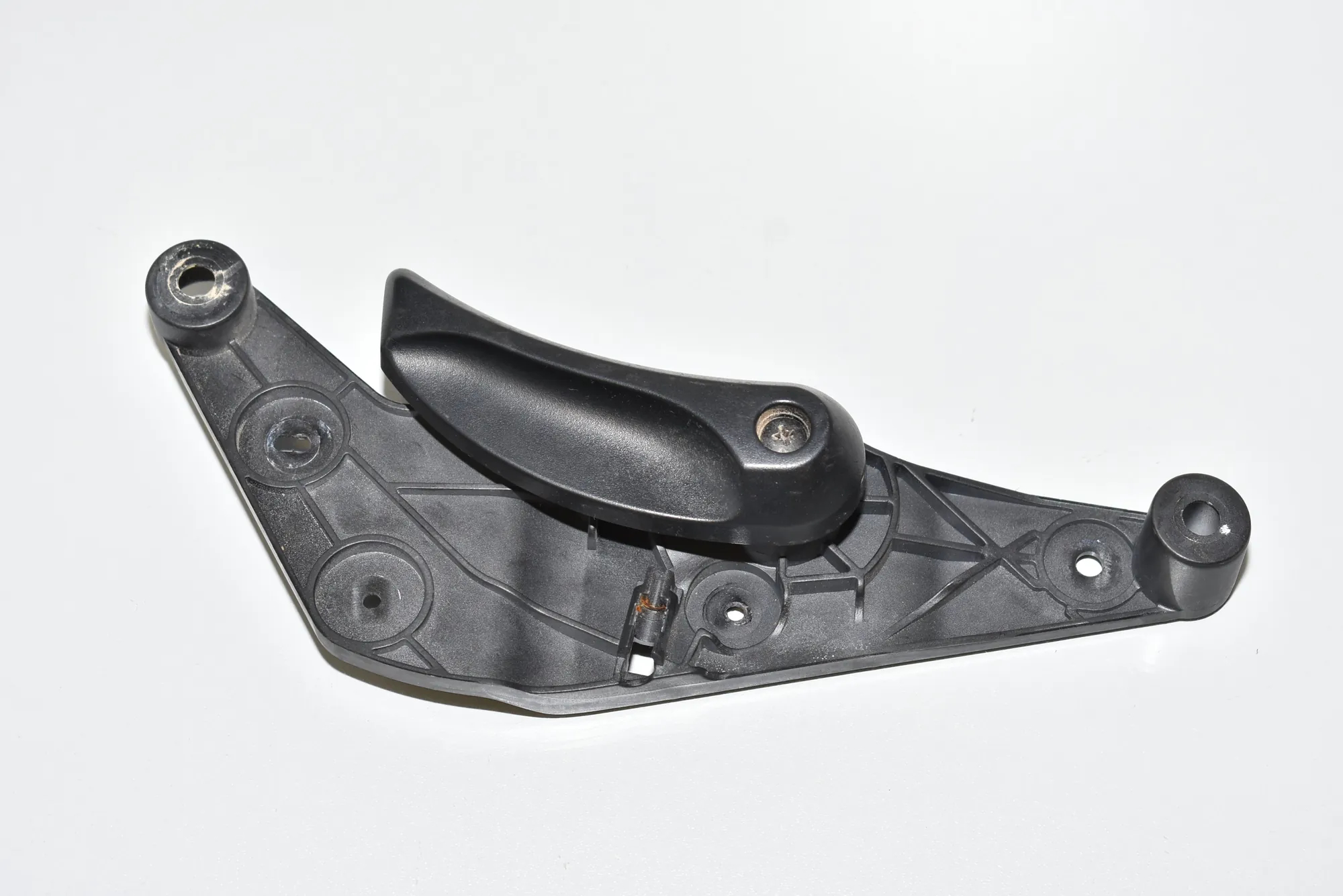 Bonnet Release Handle – OEM 51239114002 · BMW 5 Gran Turismo (F07) 530 d 2010 – 2