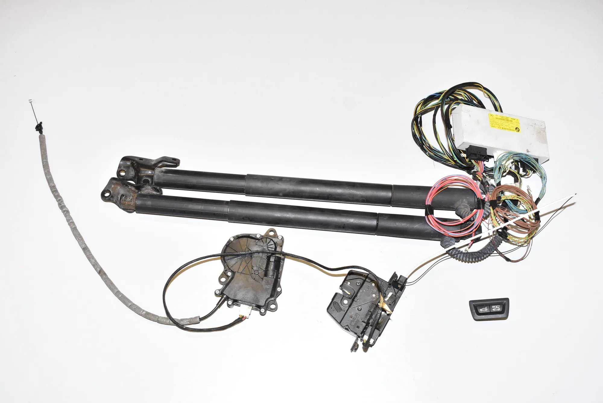 Electric Tailgate Opening Kit – OEM 7258363 · BMW 5 Gran Turismo (F07) 530 d 2010