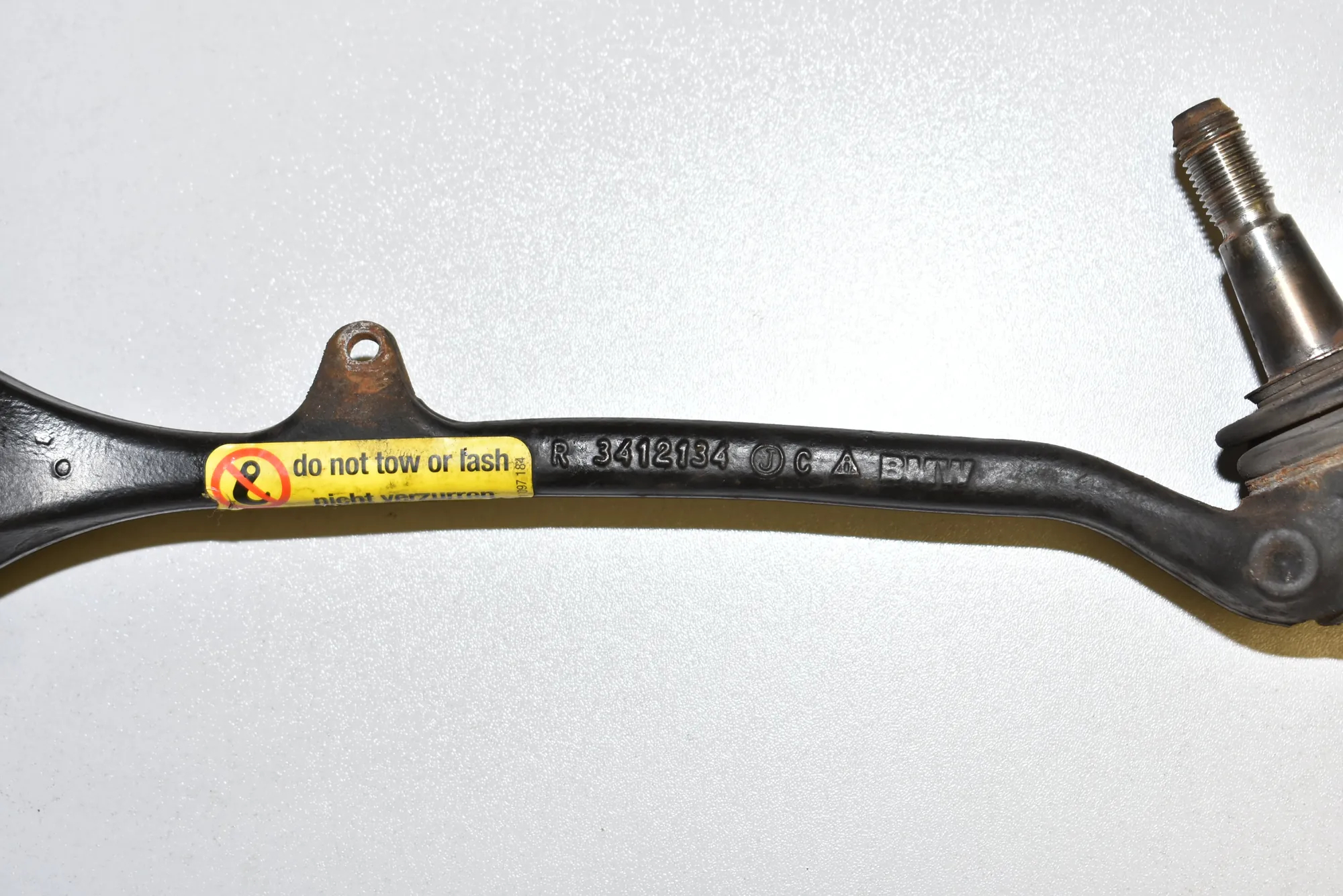 Front Right Lower Control Arm – OEM 31122229522 · BMW X3 (E83) 3.0 i xDrive 2004 – 5