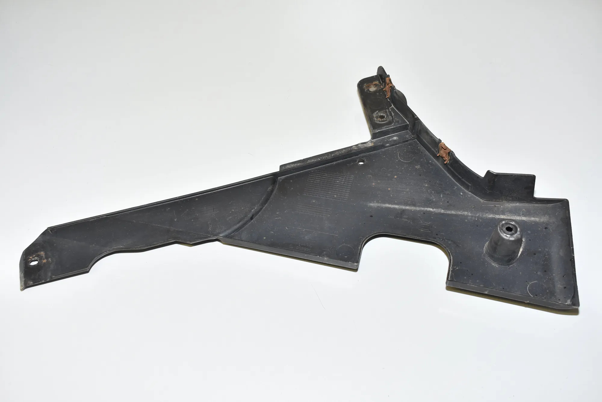 Other Body Parts – OEM 51757193490 · BMW 5 Gran Turismo (F07) 530 d 2010 – 2