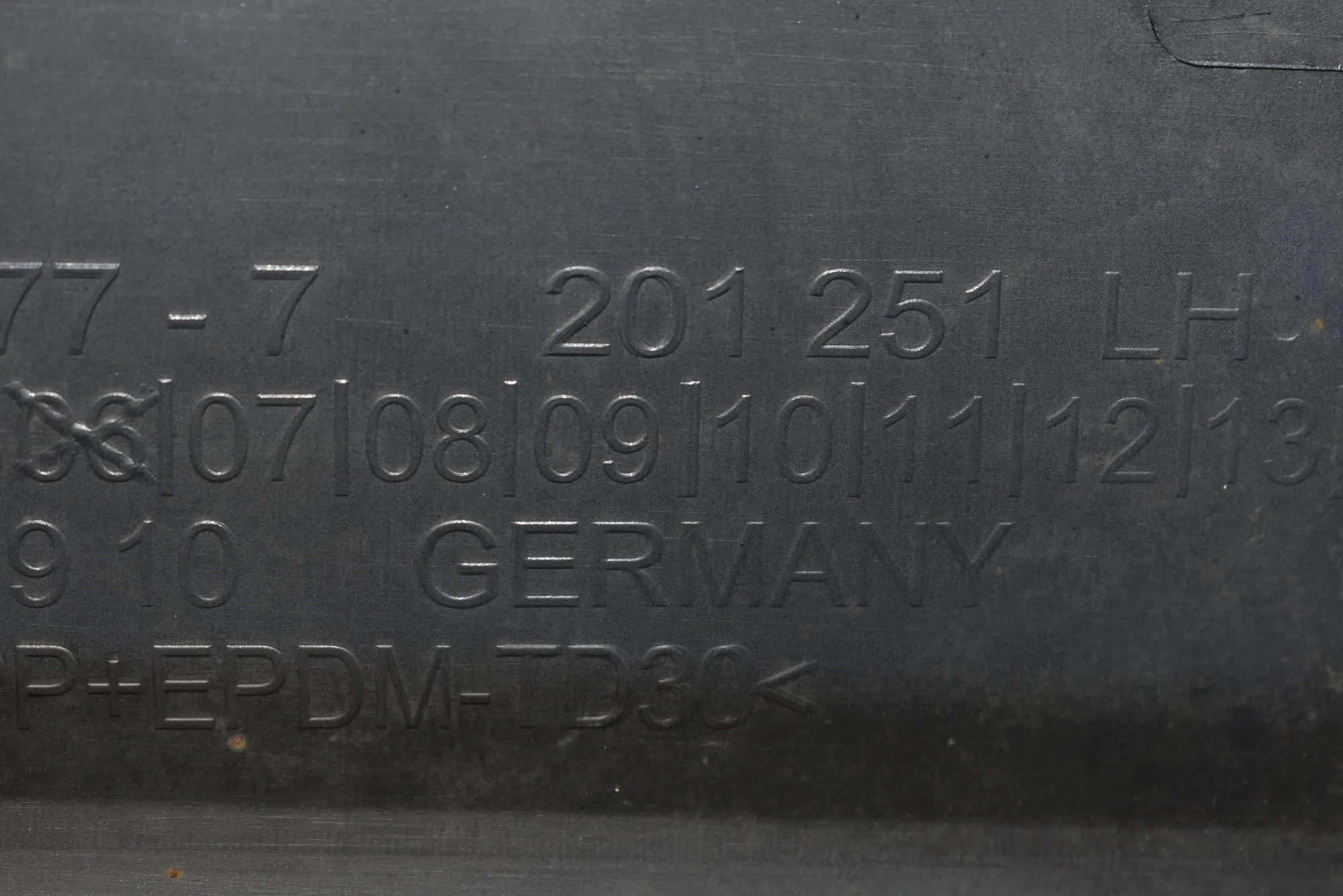 Left Side Sideskirt – OEM 51177233365 · BMW 5 Gran Turismo (F07) 530 d 2010 – 5
