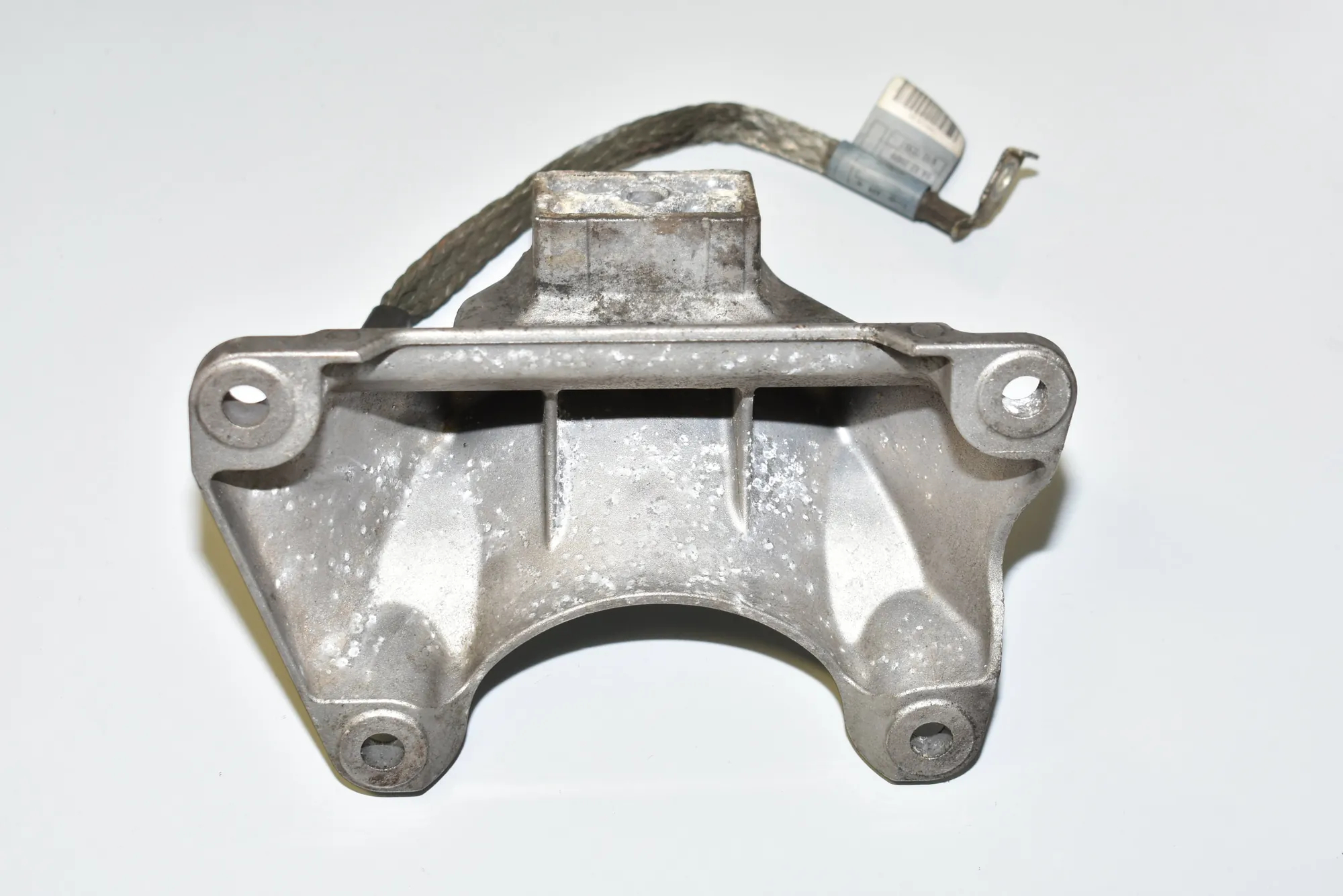 Gearbox Support Mount Bracket – OEM 22326781229 · BMW 5 Touring (F11) 520 d 2010 – 3
