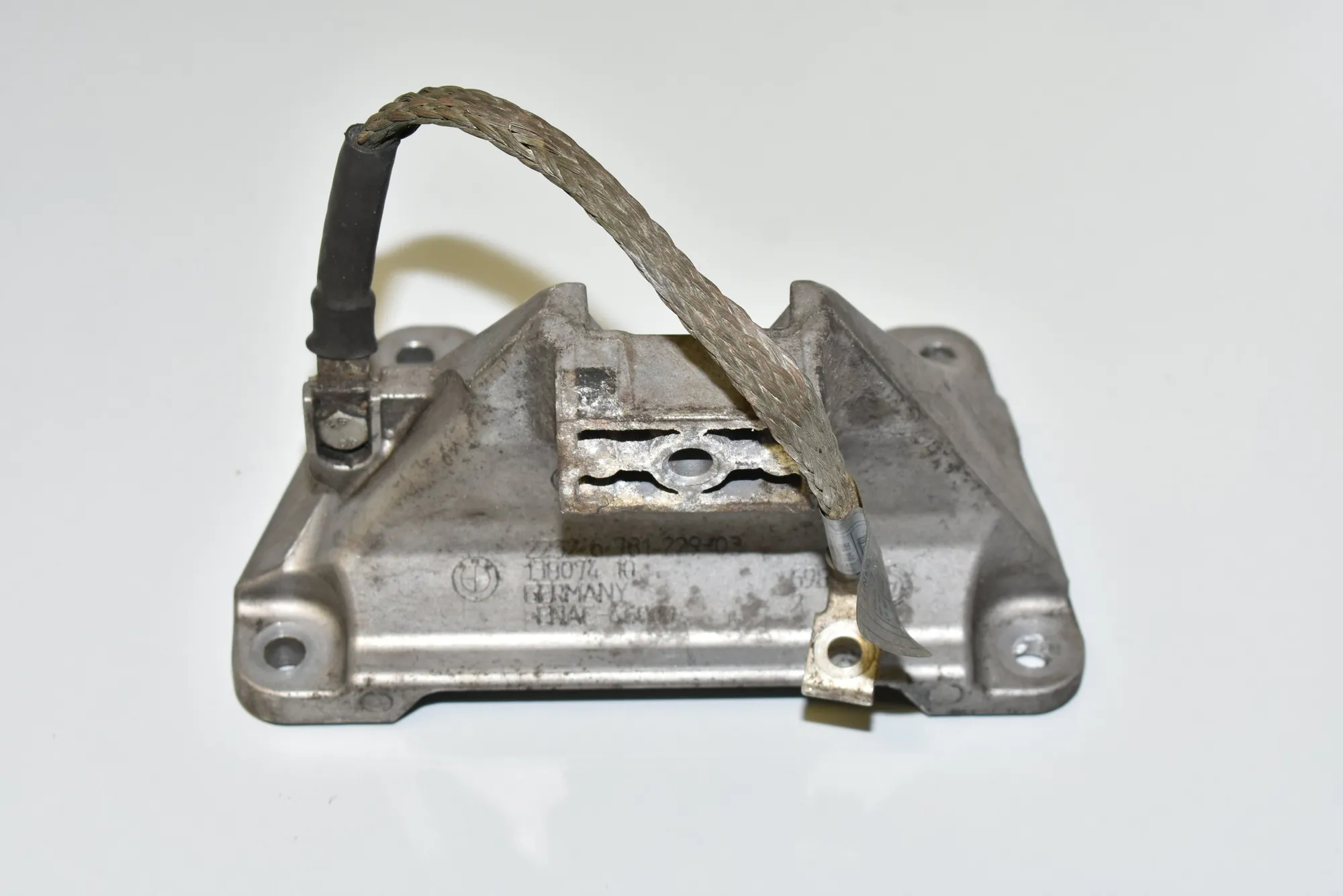 Gearbox Support Mount Bracket – OEM 22326781229 · BMW 5 Touring (F11) 520 d 2010 – 2