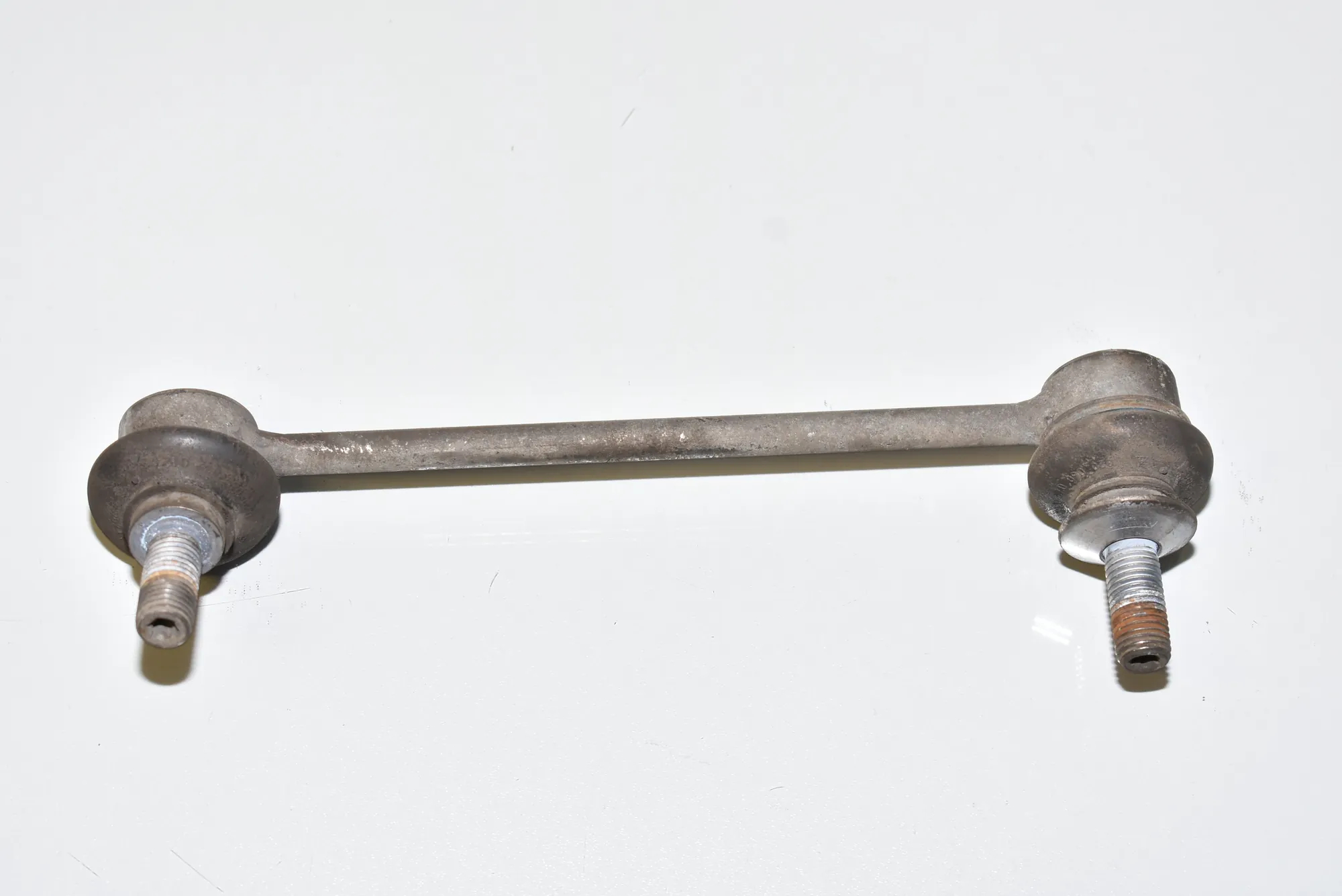 Rear Right Stabilizer Link – OEM 6786429 · BMW 5 Touring (F11) 520 d 2010 – 3