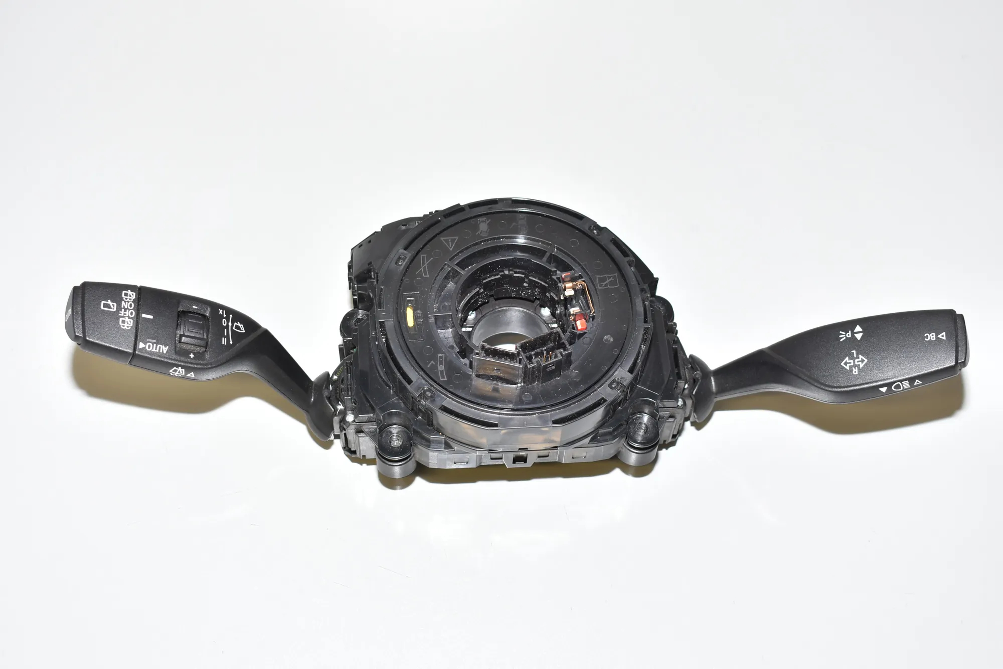 Indicator Wiper Stalk Switch – OEM 6833434 · BMW i3 (I01) BMW i3 (I01) Electric 2019 – 2