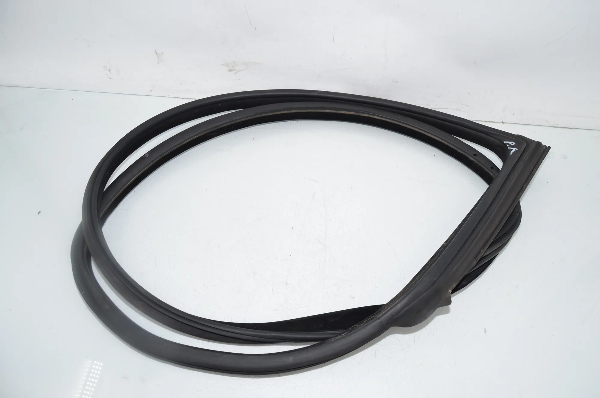 Front Left Door Seal Rubber – OEM 7369303 · BMW 4 Coupe (F32, F82) 430 d xDrive 2014