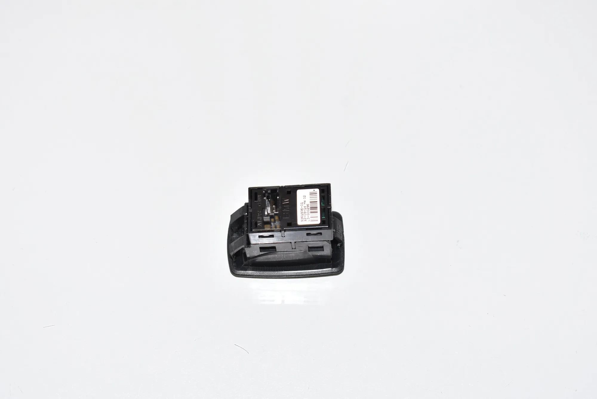 Front Right Door Window Switch – OEM 9361936 · BMW X3 (F25) xDrive 20 d 2013 – 3