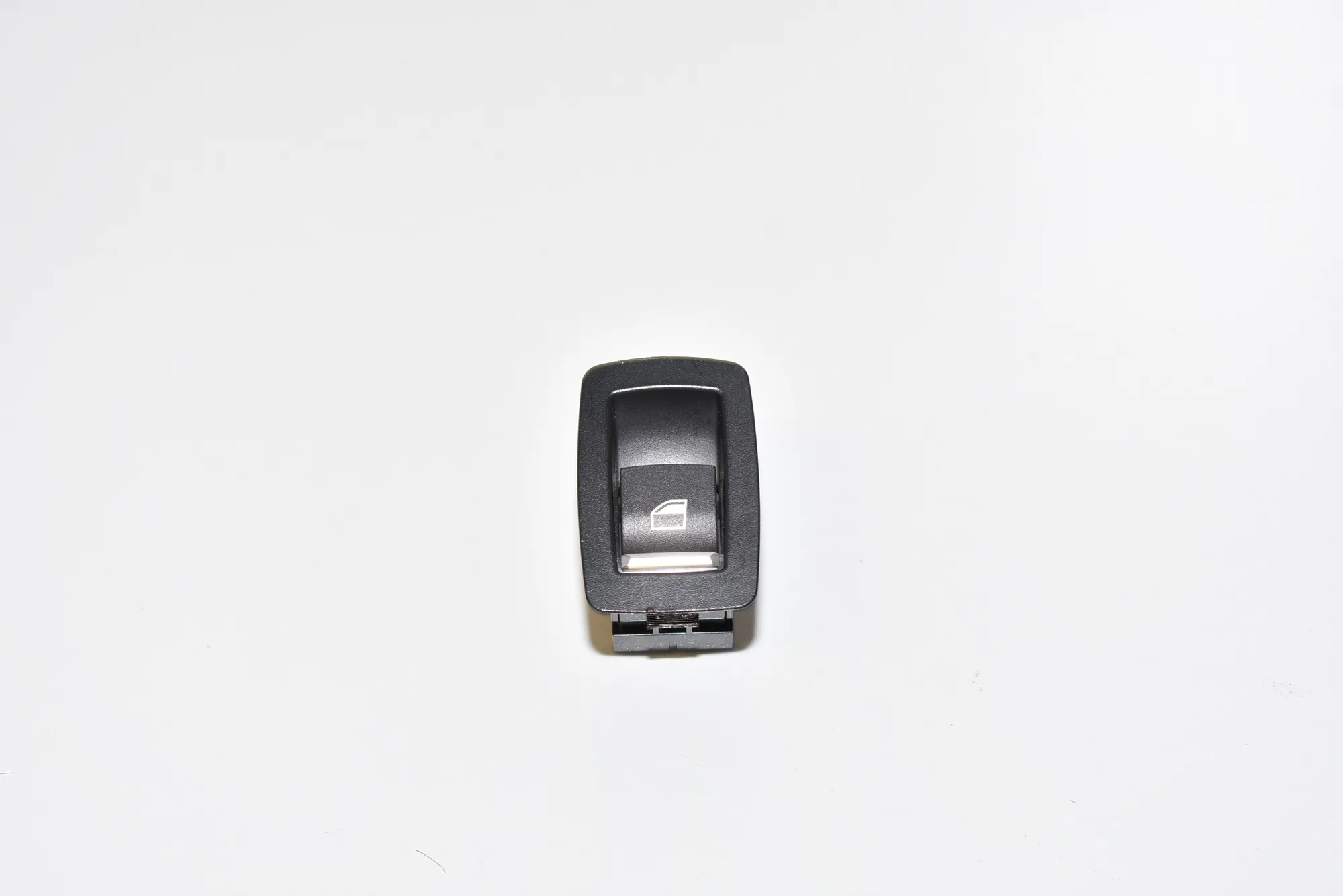 Front Right Door Window Switch – OEM 9361936 · BMW X3 (F25) xDrive 20 d 2013 – 2